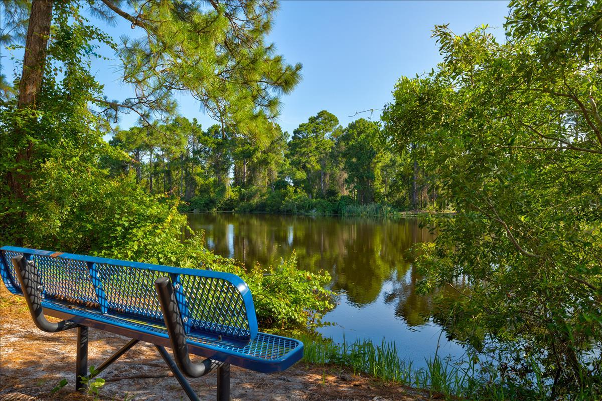 TWIN LAKES ESTATES - Residential