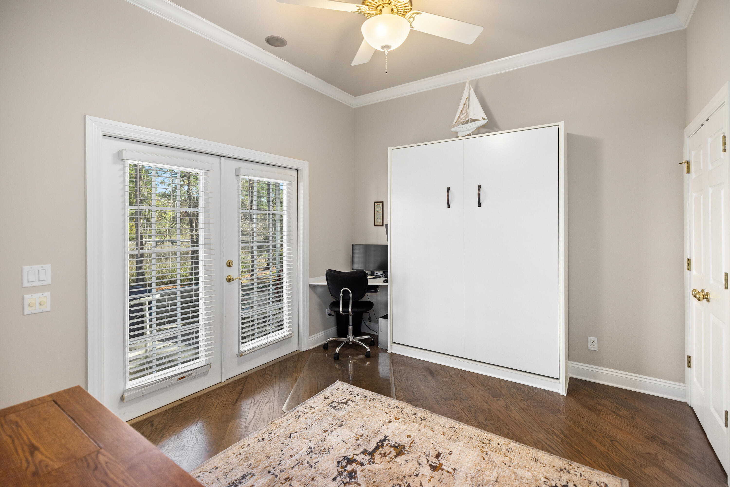 BAY PINE SHORES - Residential