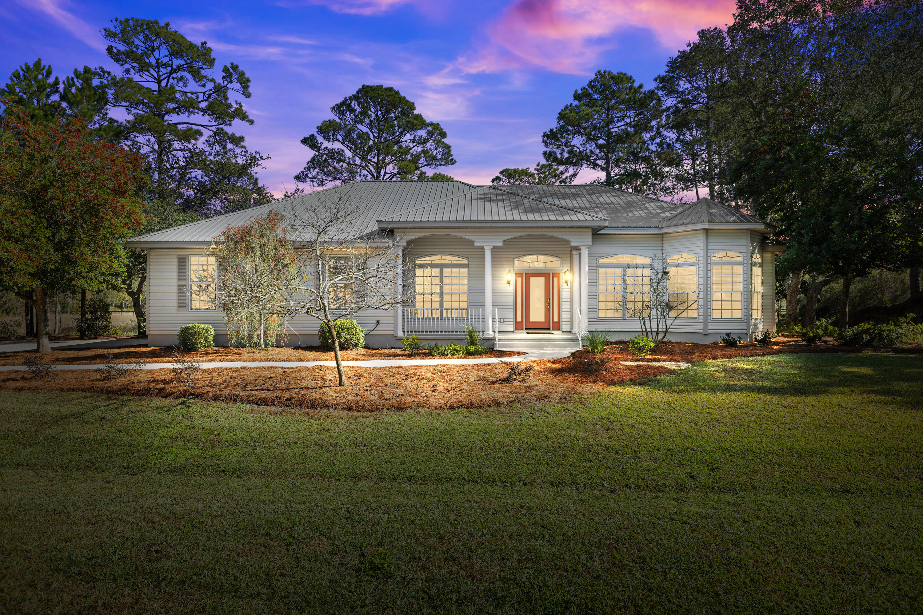 BAY PINE SHORES - Residential