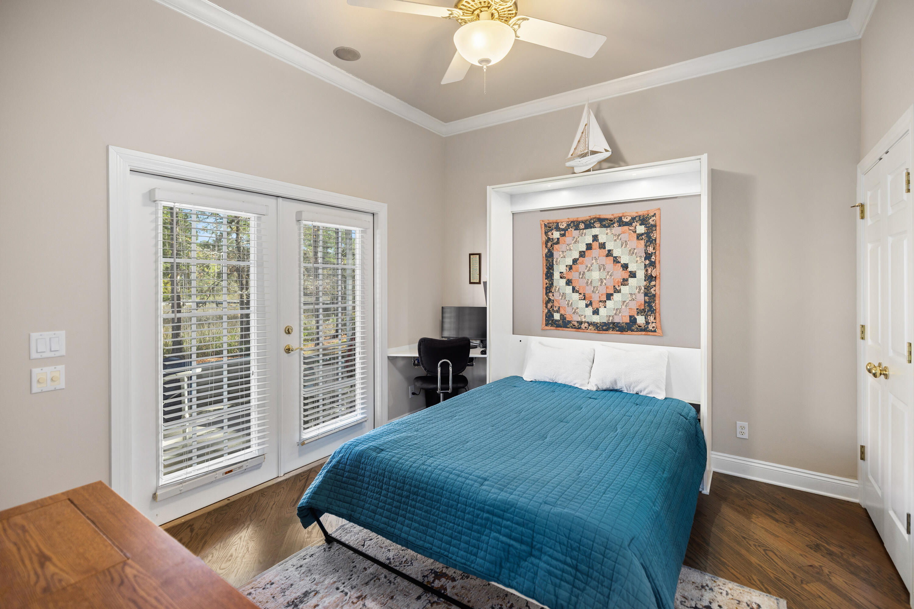 BAY PINE SHORES - Residential