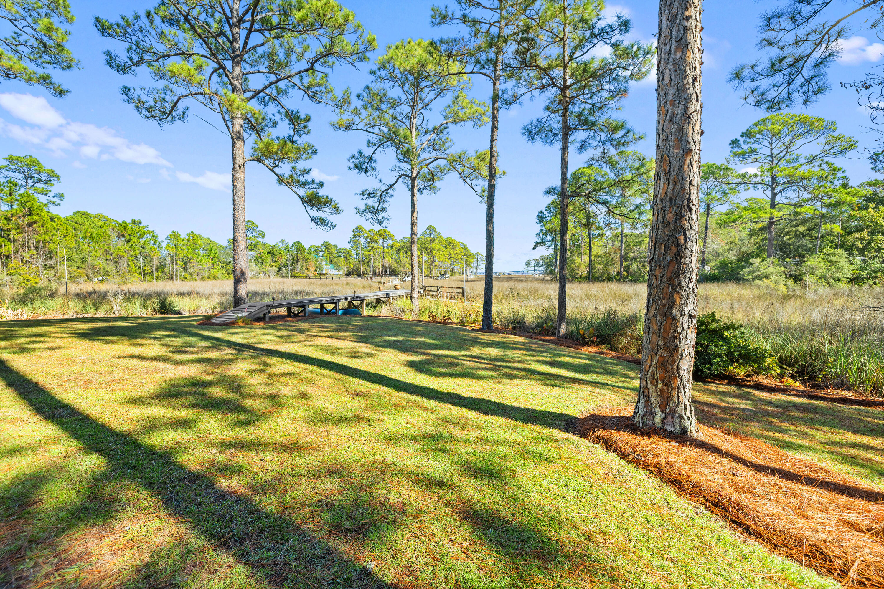 BAY PINE SHORES - Residential