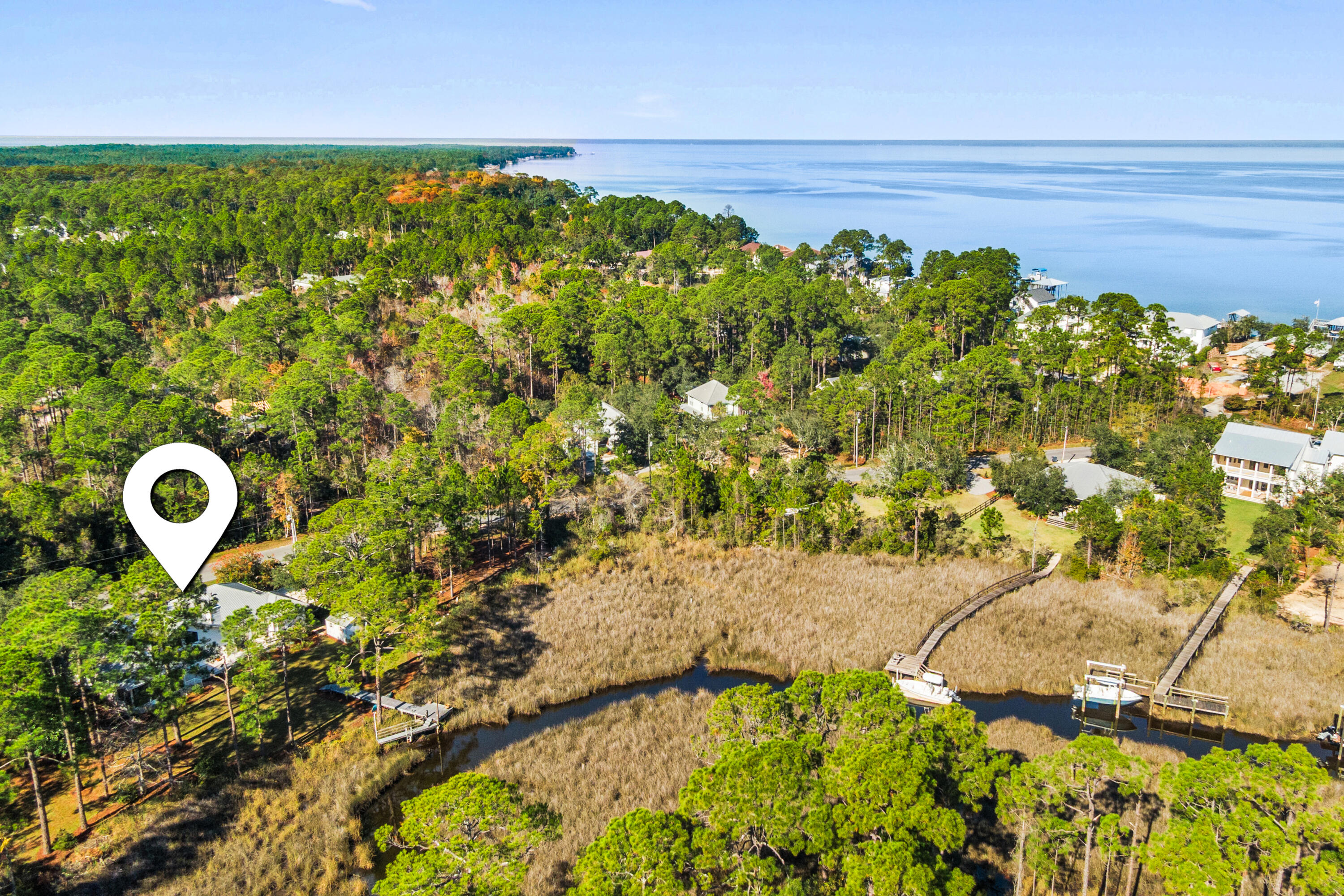 BAY PINE SHORES - Residential