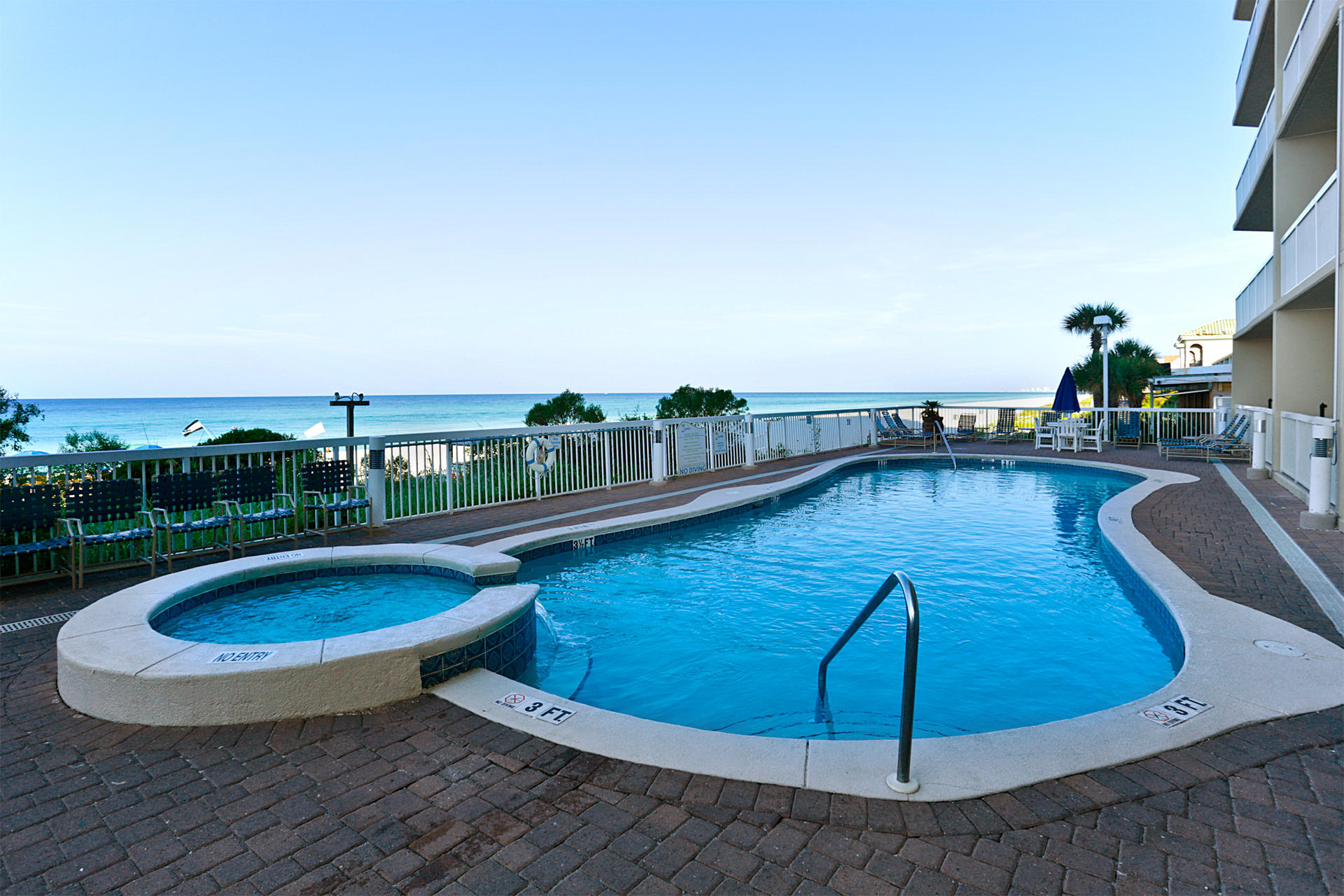 SEYCHELLES RESORT CONDO - Residential