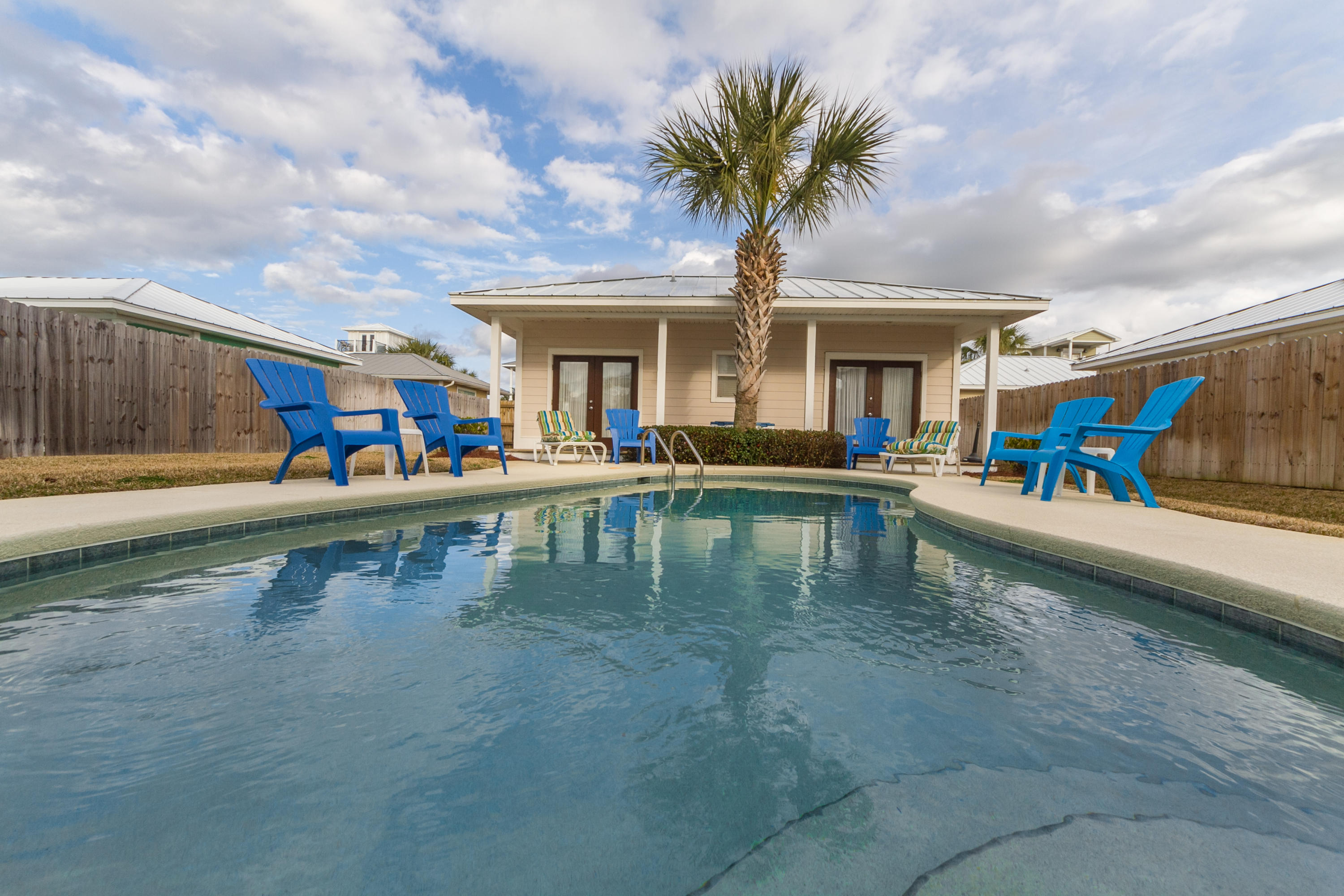 CRYSTAL BEACH - Residential