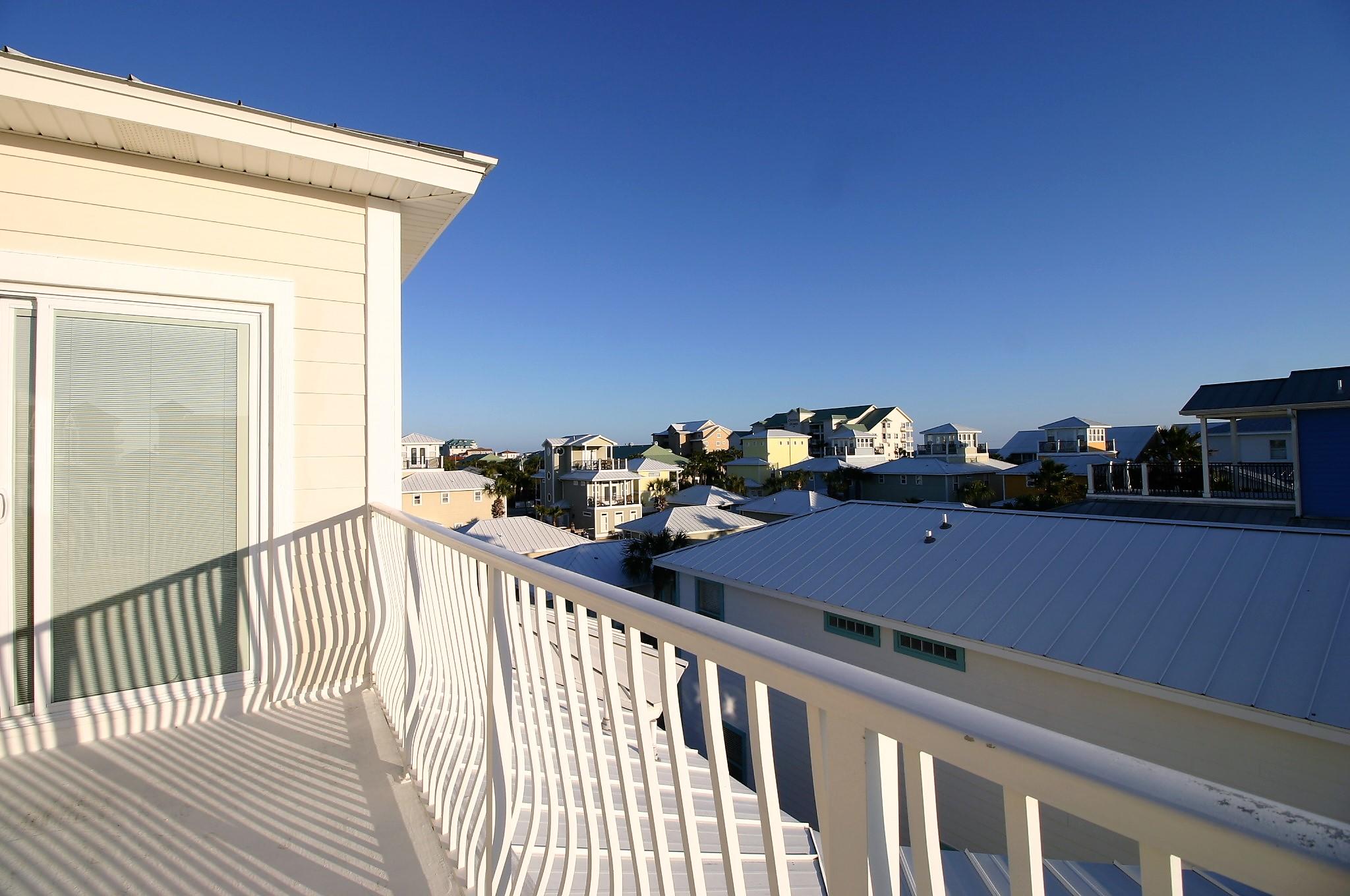 CRYSTAL BEACH - Residential