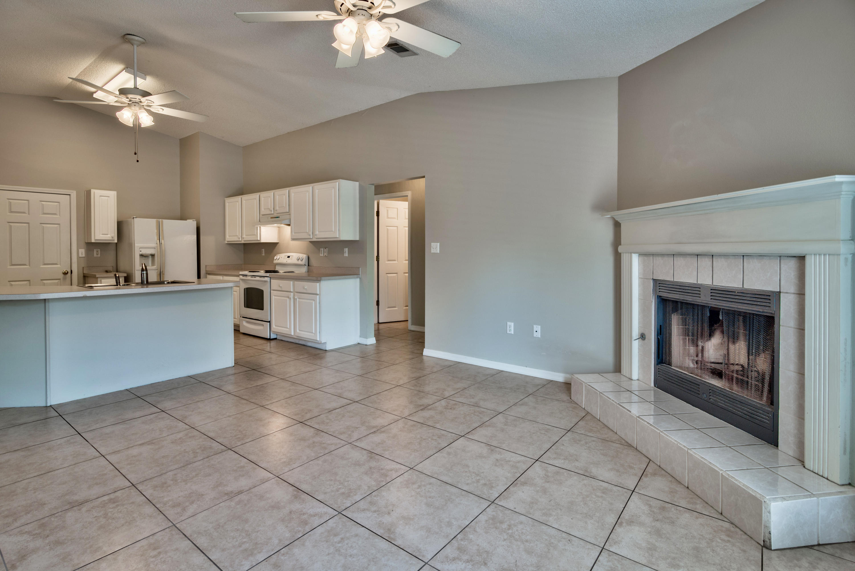 MARAVILLA COTTAGES - Residential