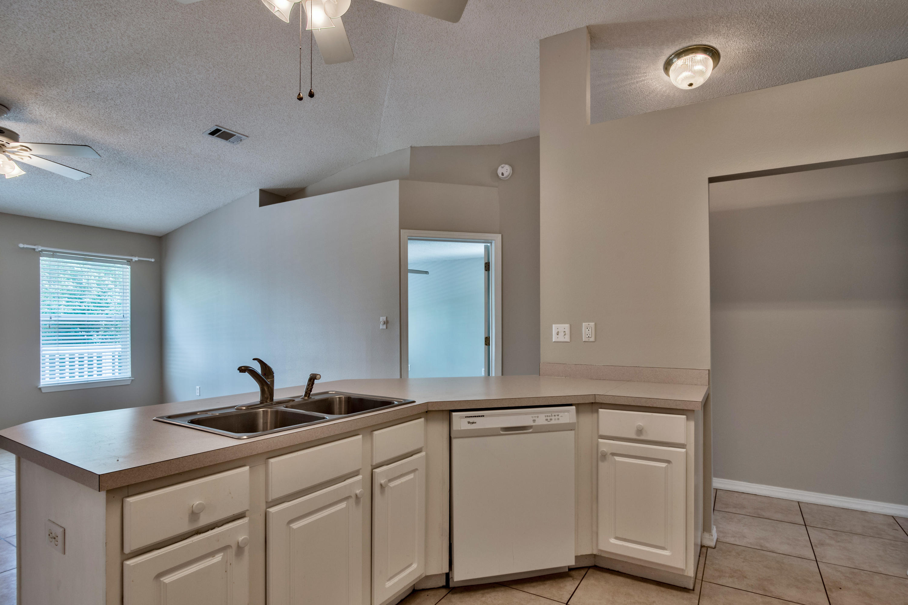 MARAVILLA COTTAGES - Residential