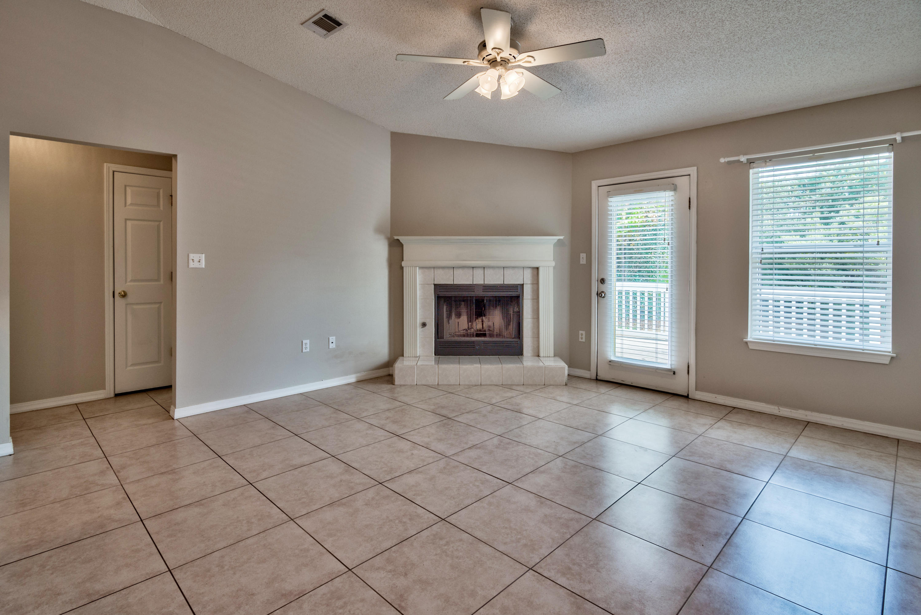 MARAVILLA COTTAGES - Residential