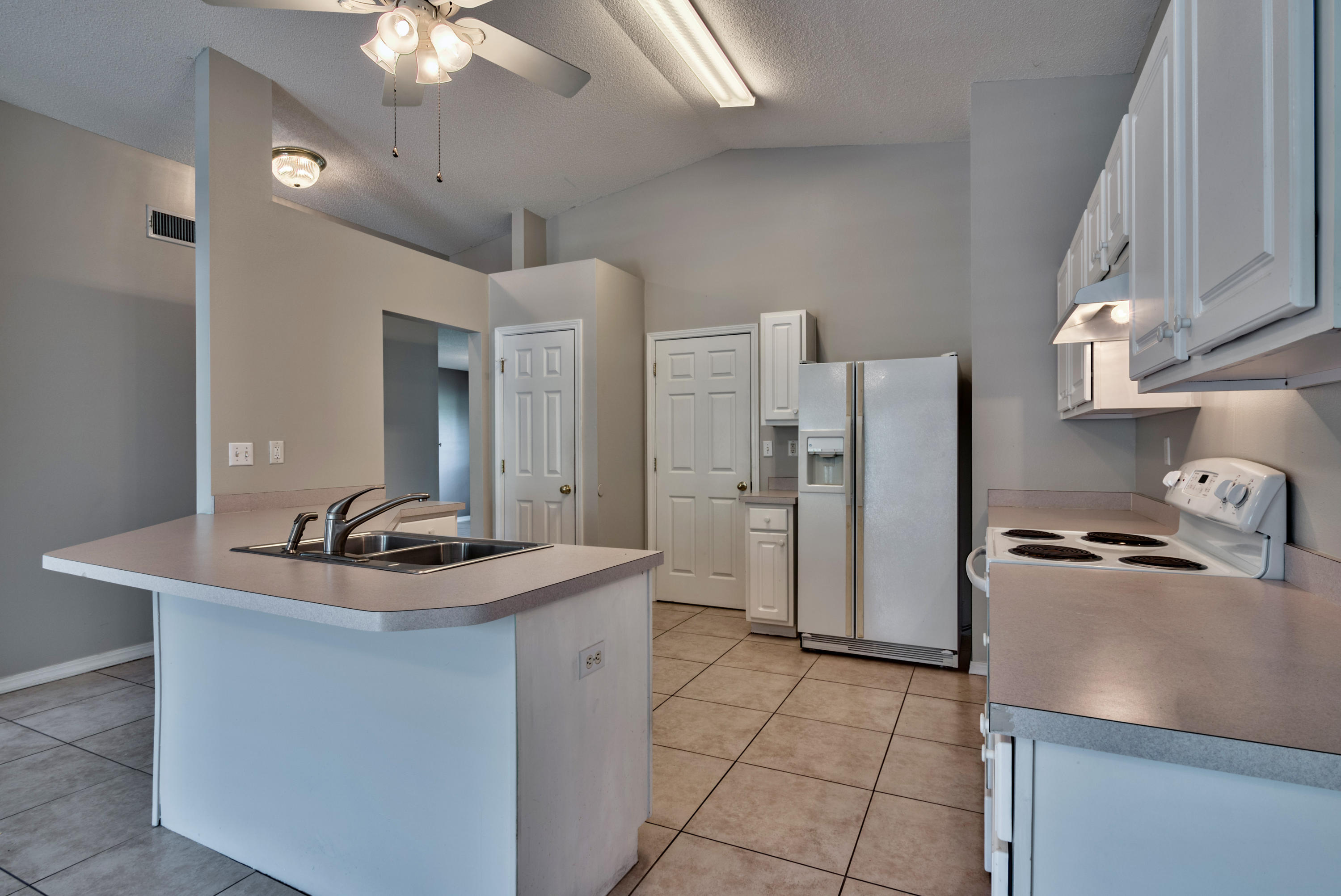 MARAVILLA COTTAGES - Residential