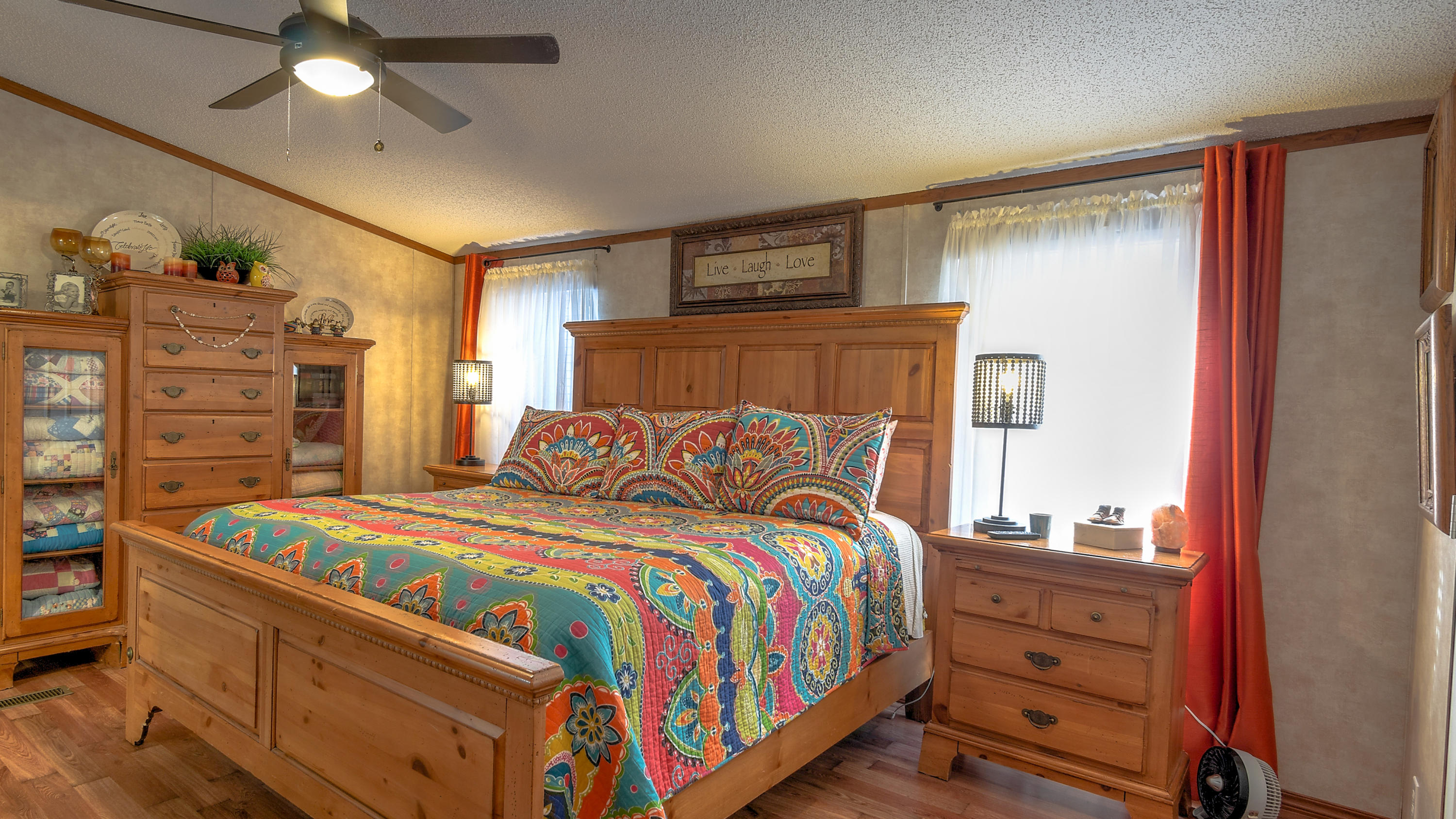 LAGUNA BEACH ESTATES 8TH ADDN - Residential