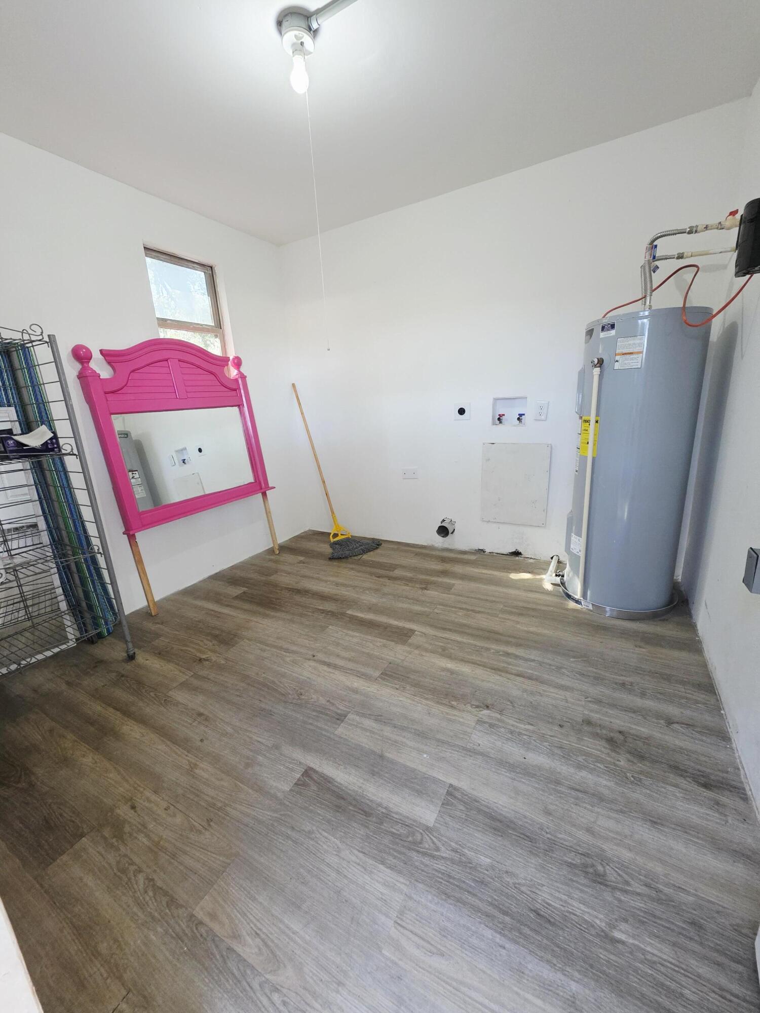 WEST HIGHLANDS - Residential