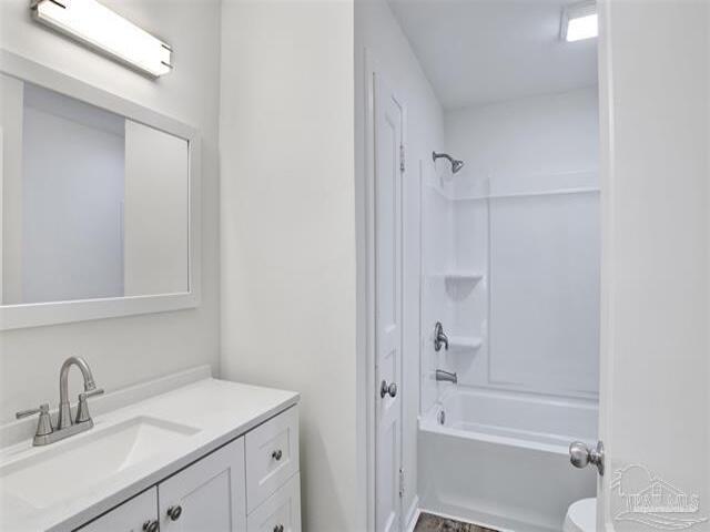 WEST HIGHLANDS - Residential