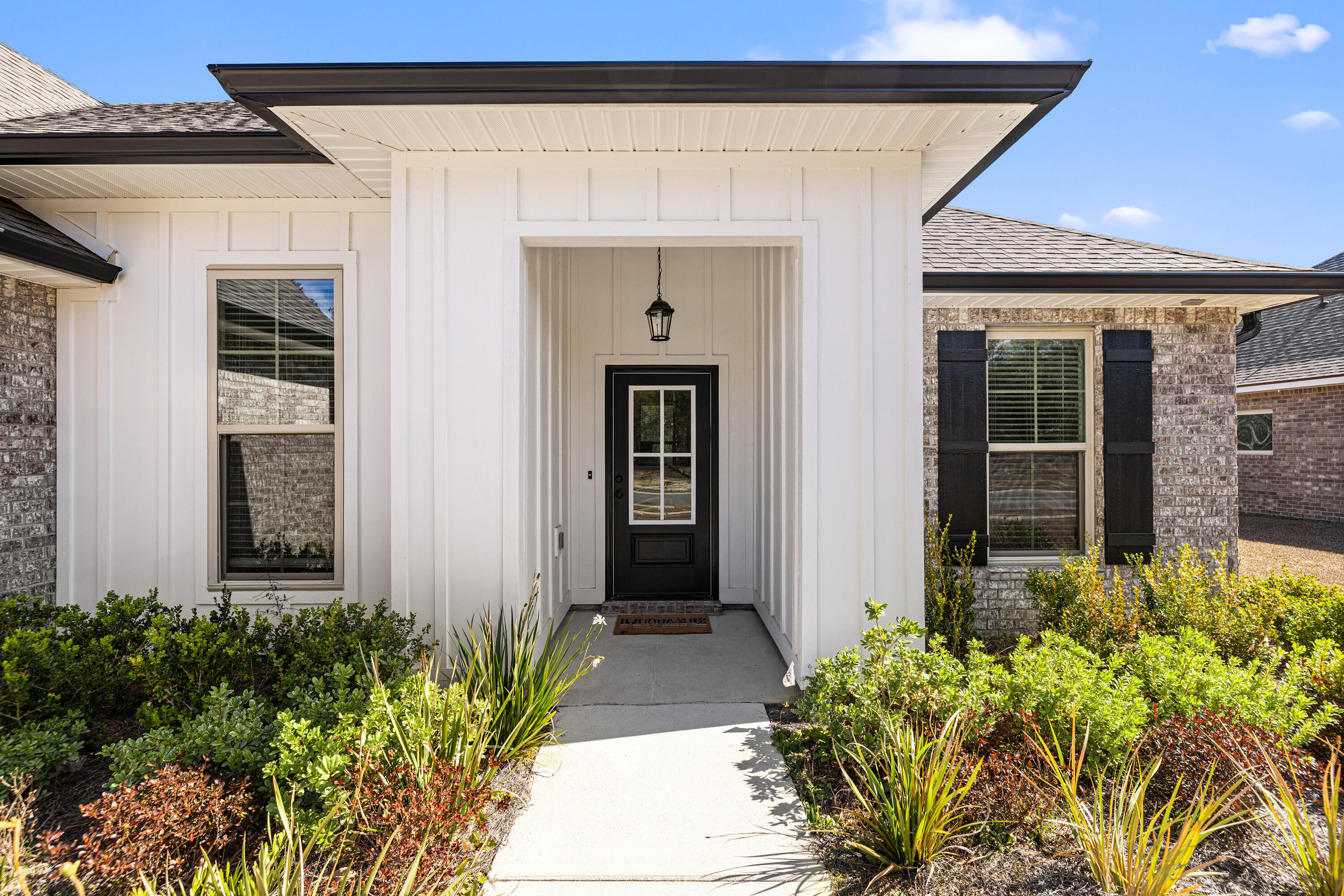 HAMMOCK BAY - BIRD SONG - Residential