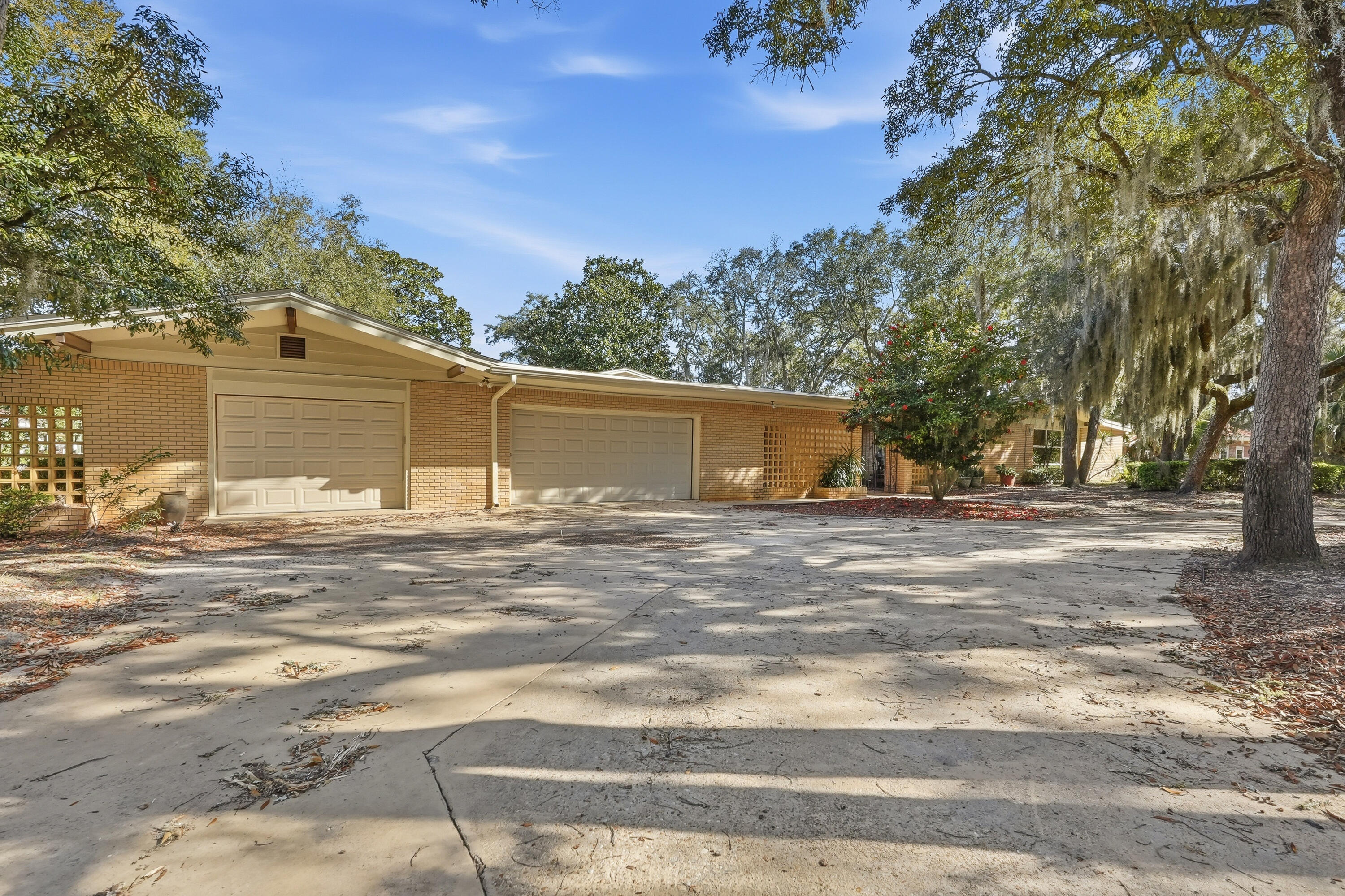 NONESUCH WAY - Residential