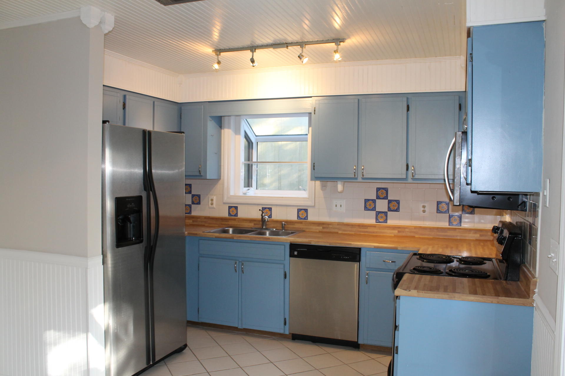 KELLY HILL ESTATES - Residential