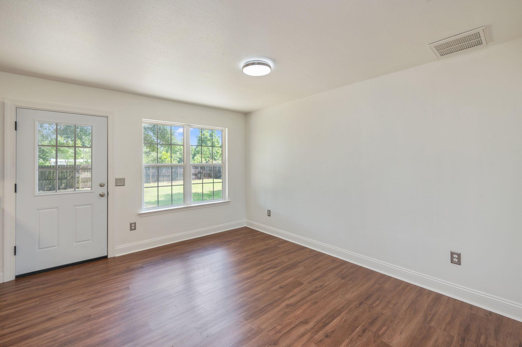 OAKWOOD HILLS UNIT 3 - Residential