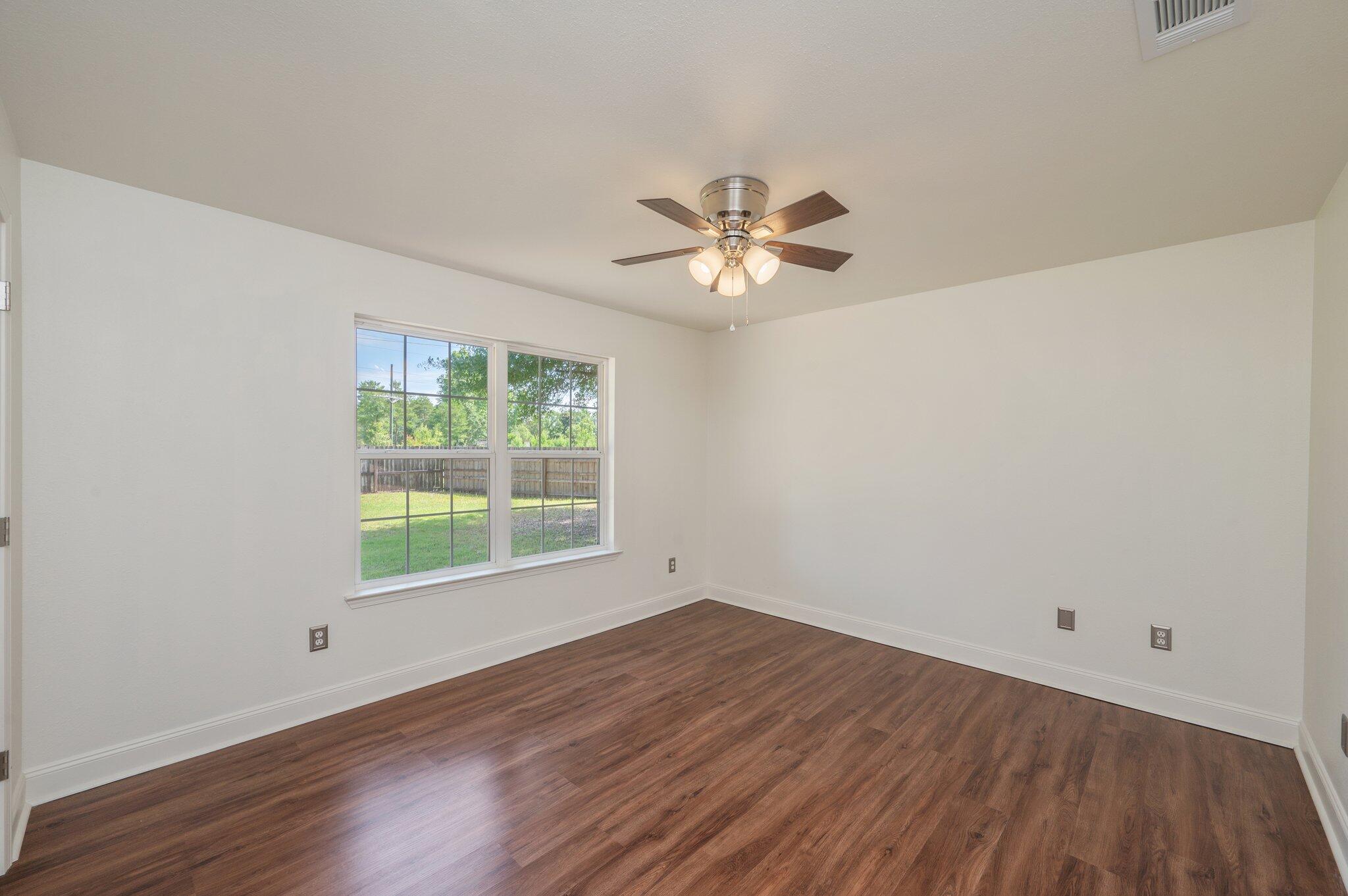 OAKWOOD HILLS UNIT 3 - Residential