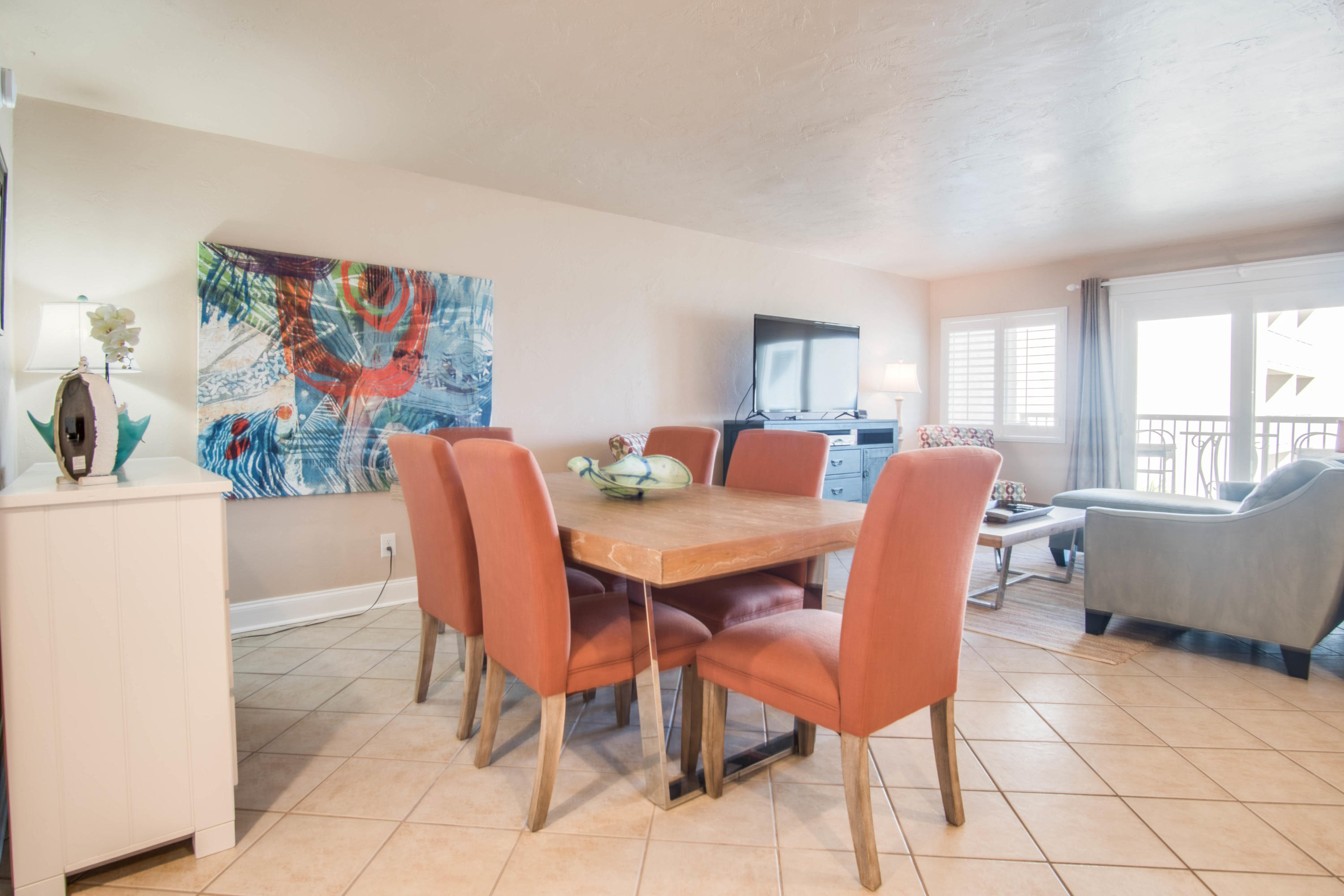 HOLIDAY SURF & RACQUET CLUB - Residential