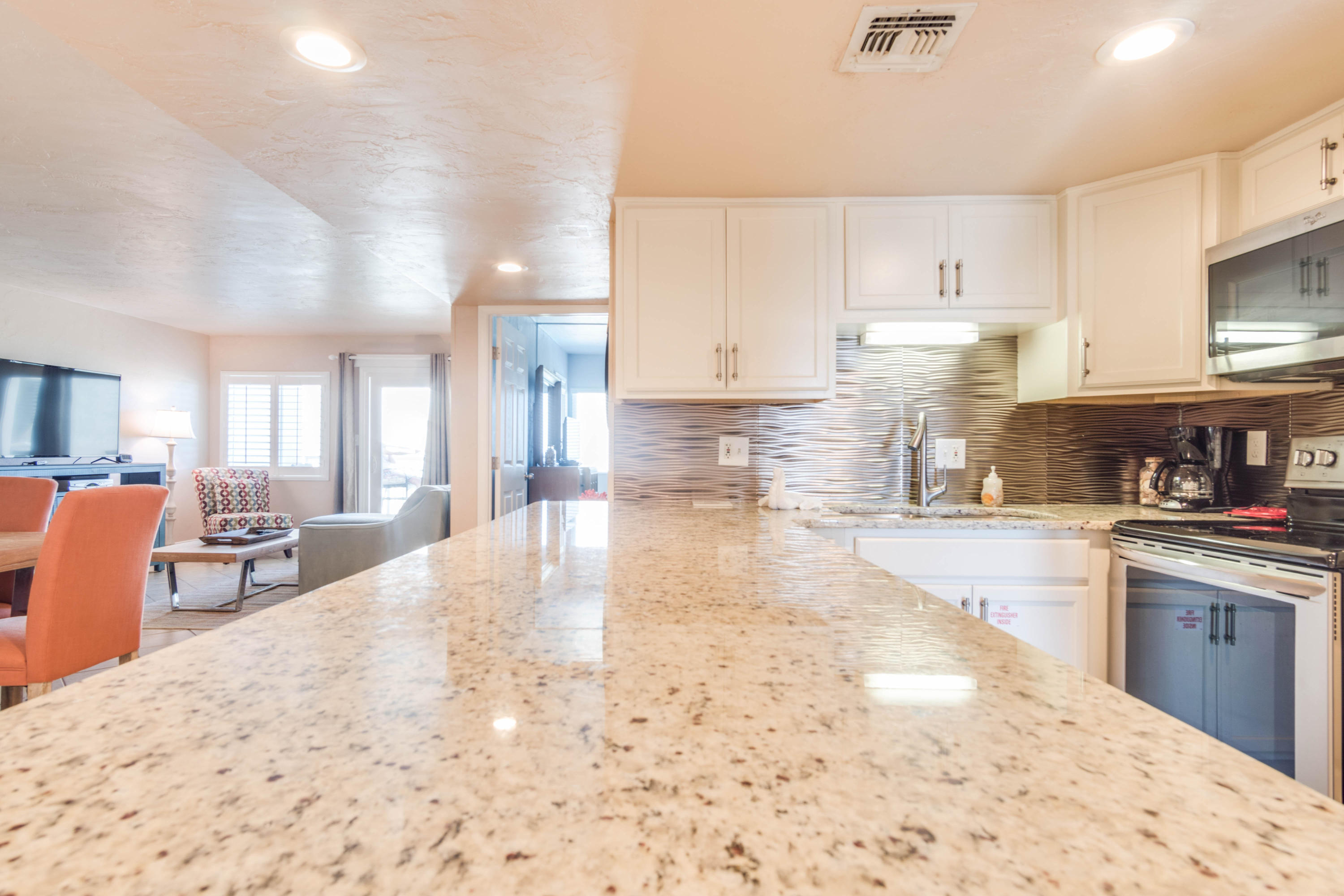 HOLIDAY SURF & RACQUET CLUB - Residential