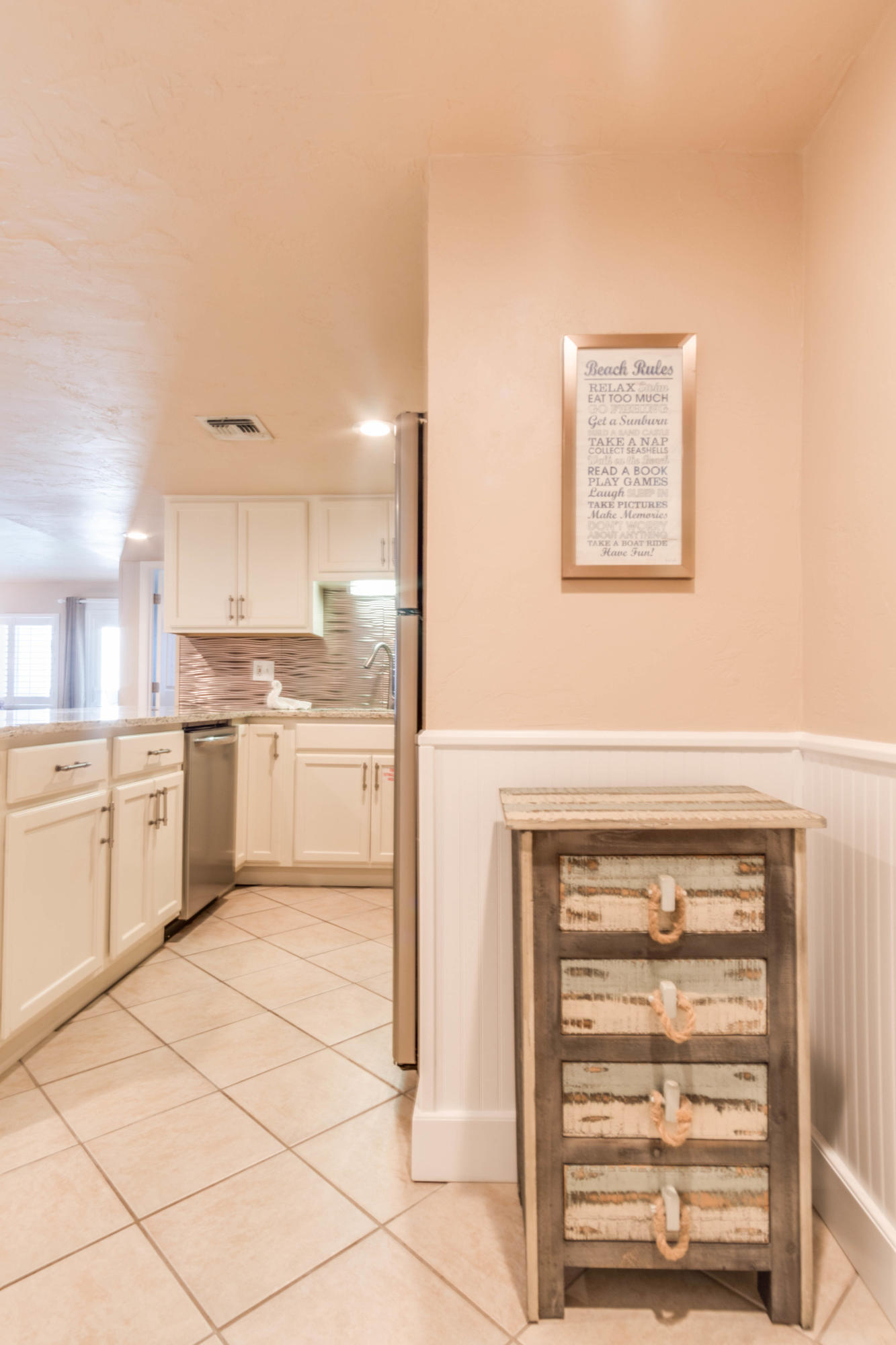 HOLIDAY SURF & RACQUET CLUB - Residential