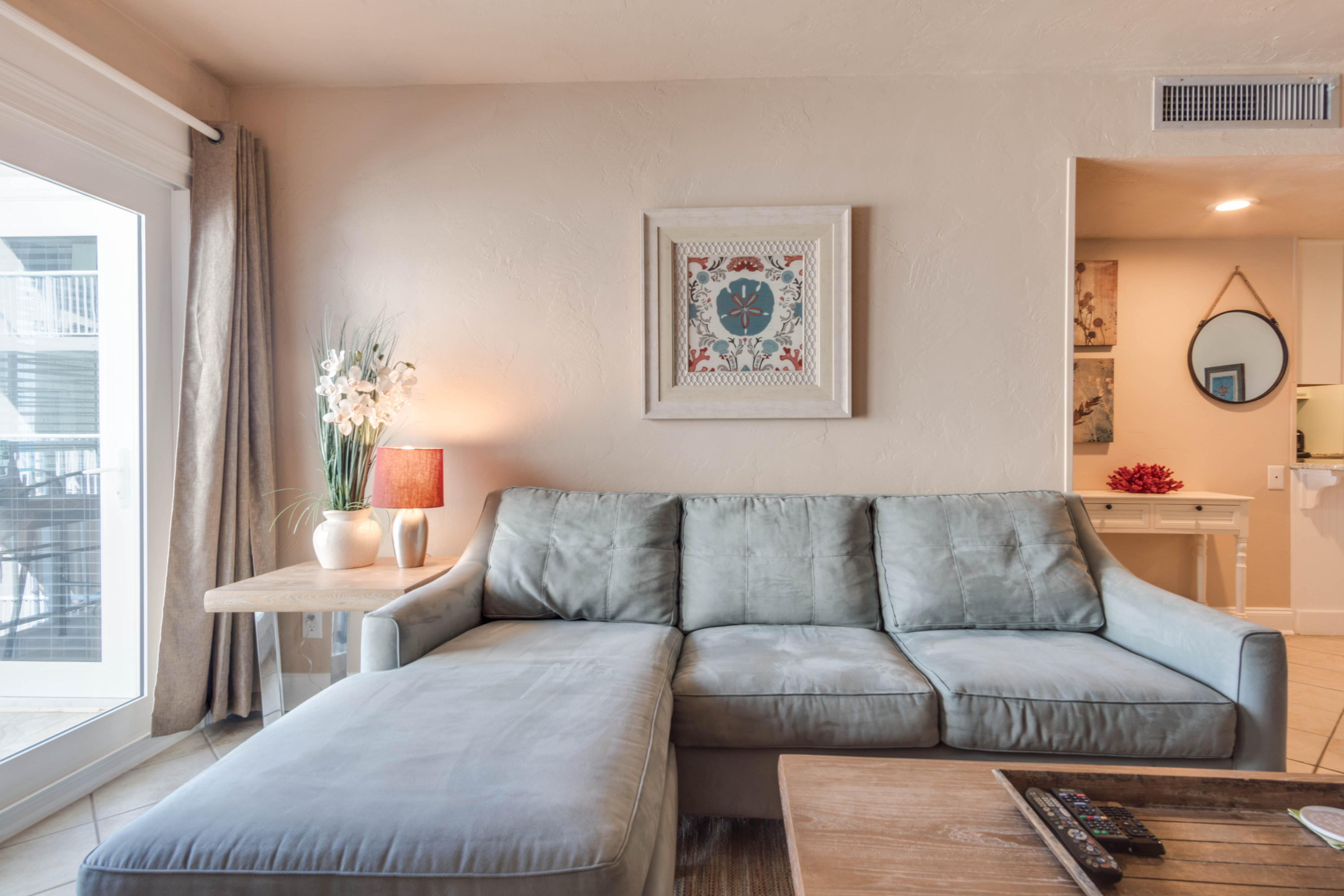 HOLIDAY SURF & RACQUET CLUB - Residential