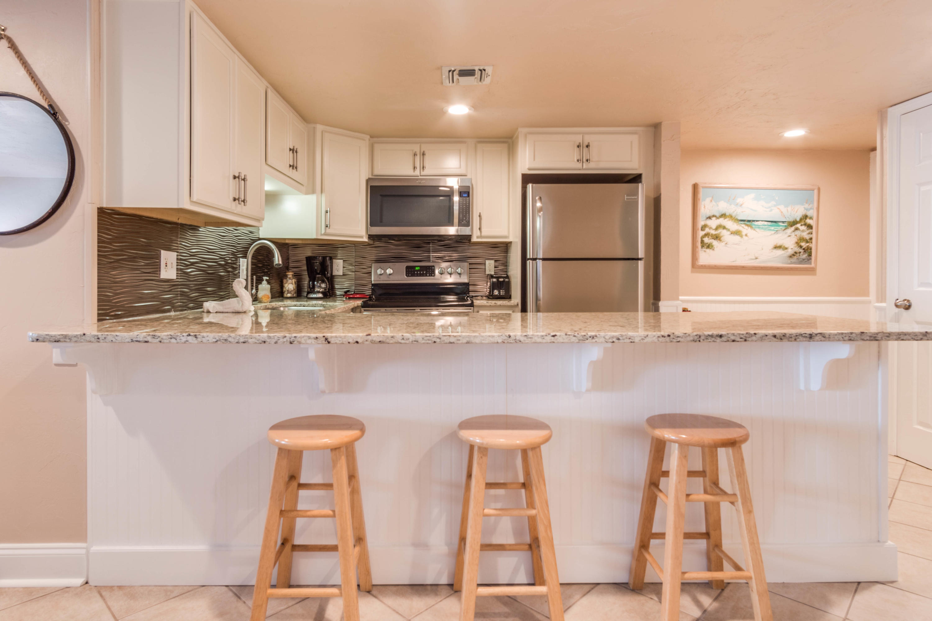 HOLIDAY SURF & RACQUET CLUB - Residential