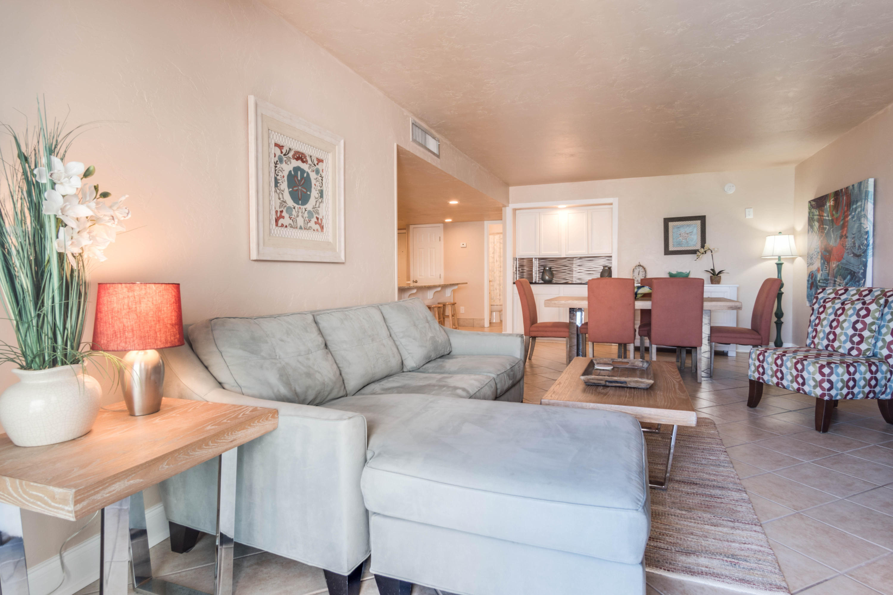 HOLIDAY SURF & RACQUET CLUB - Residential