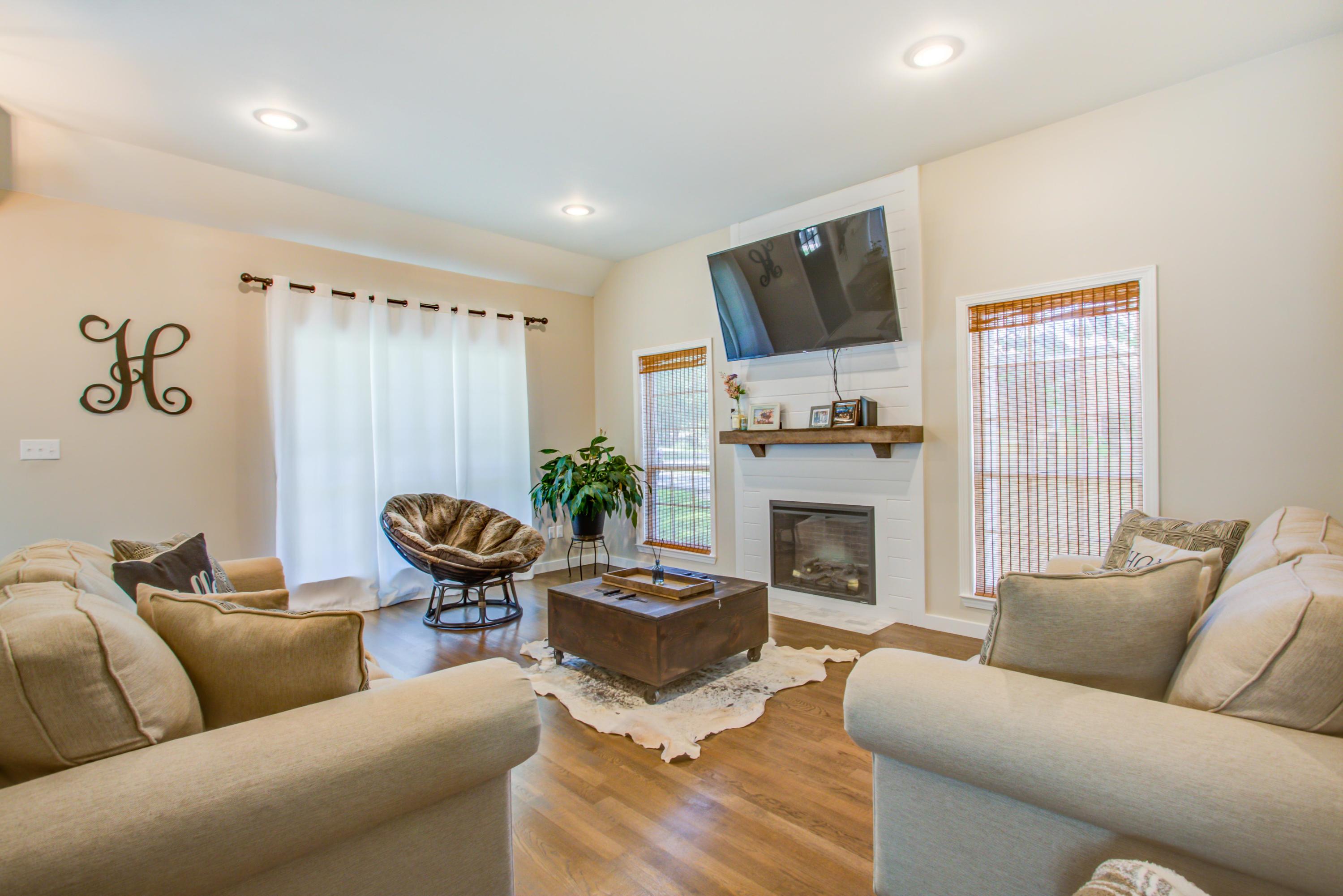 HOMESTEAD MANOR S/D - Residential