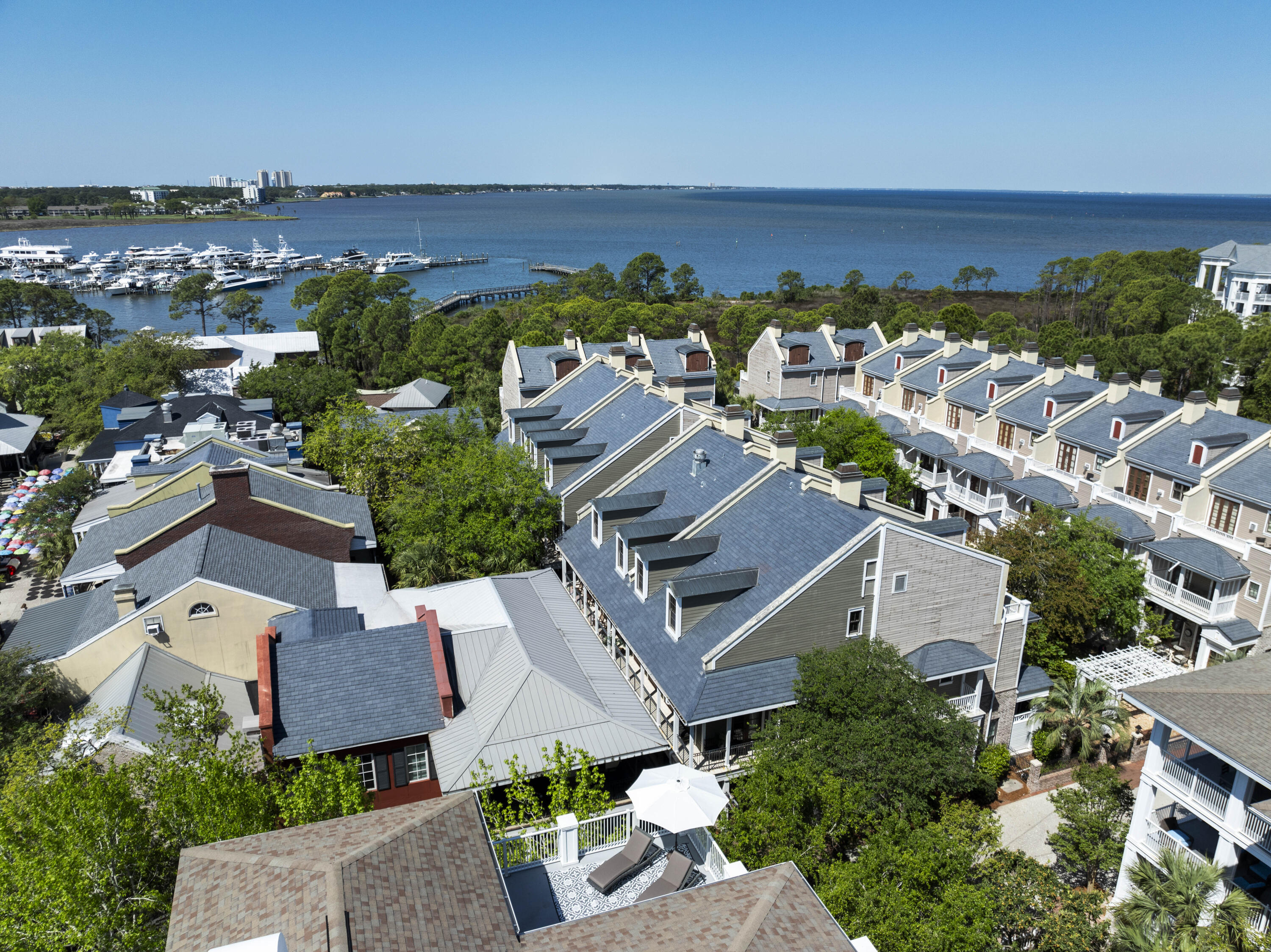 OBSERVATION POINT - Residential