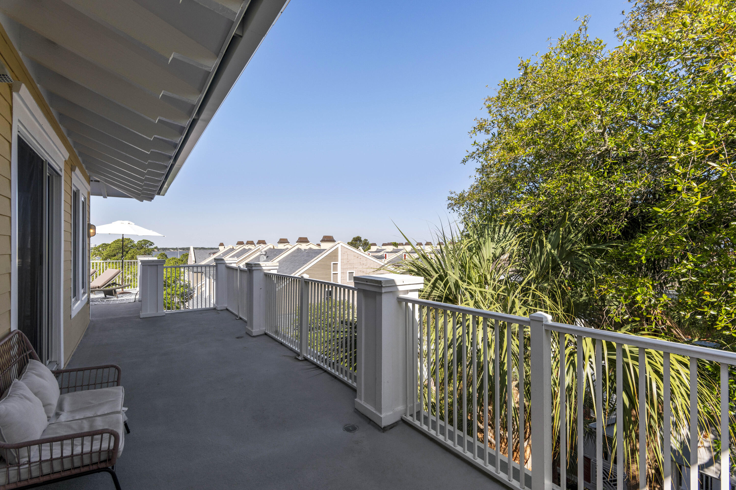 OBSERVATION POINT - Residential