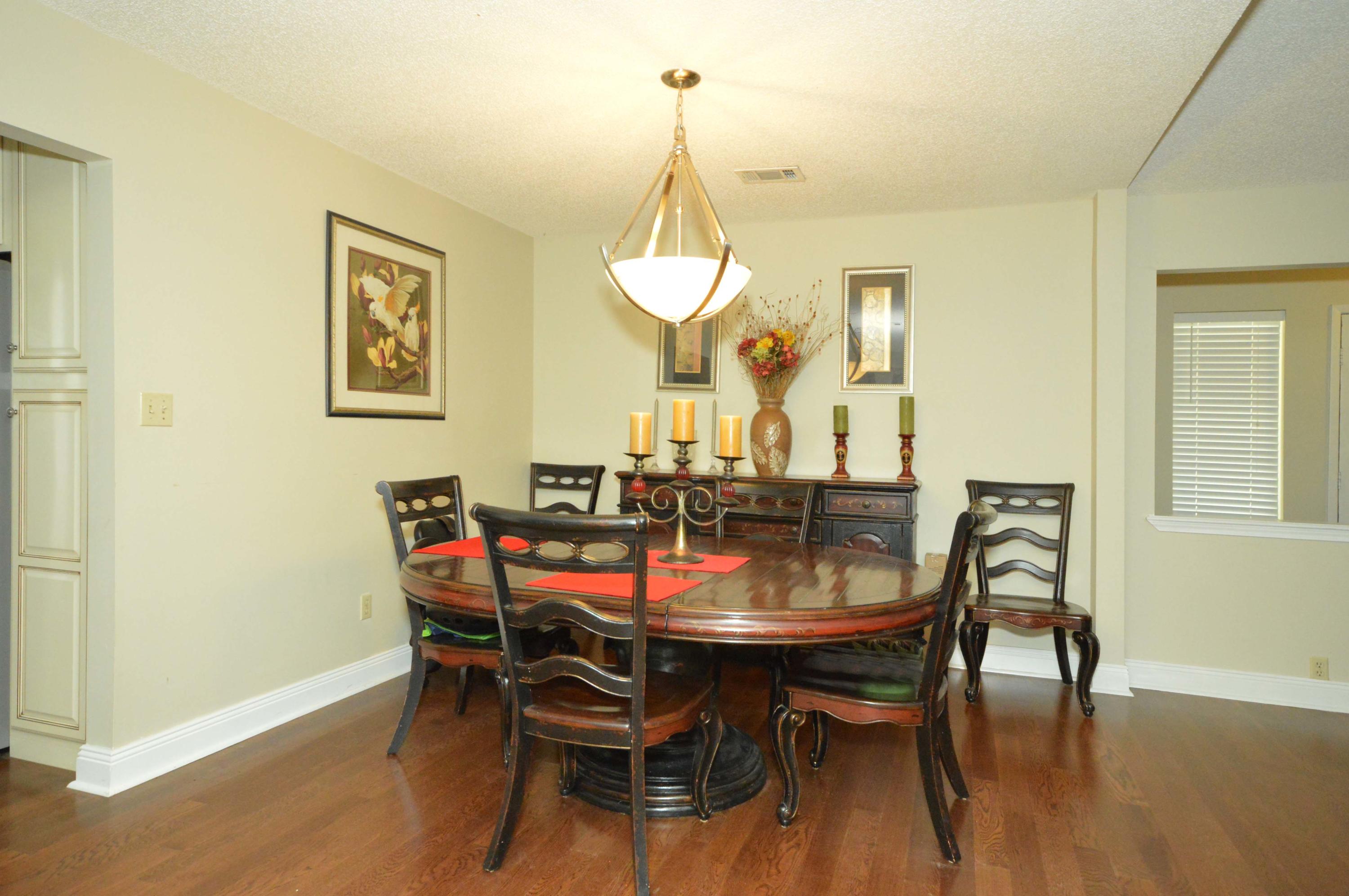 ROCKY BAYOU COUNTRY CLUB ESTATES 3 - Residential