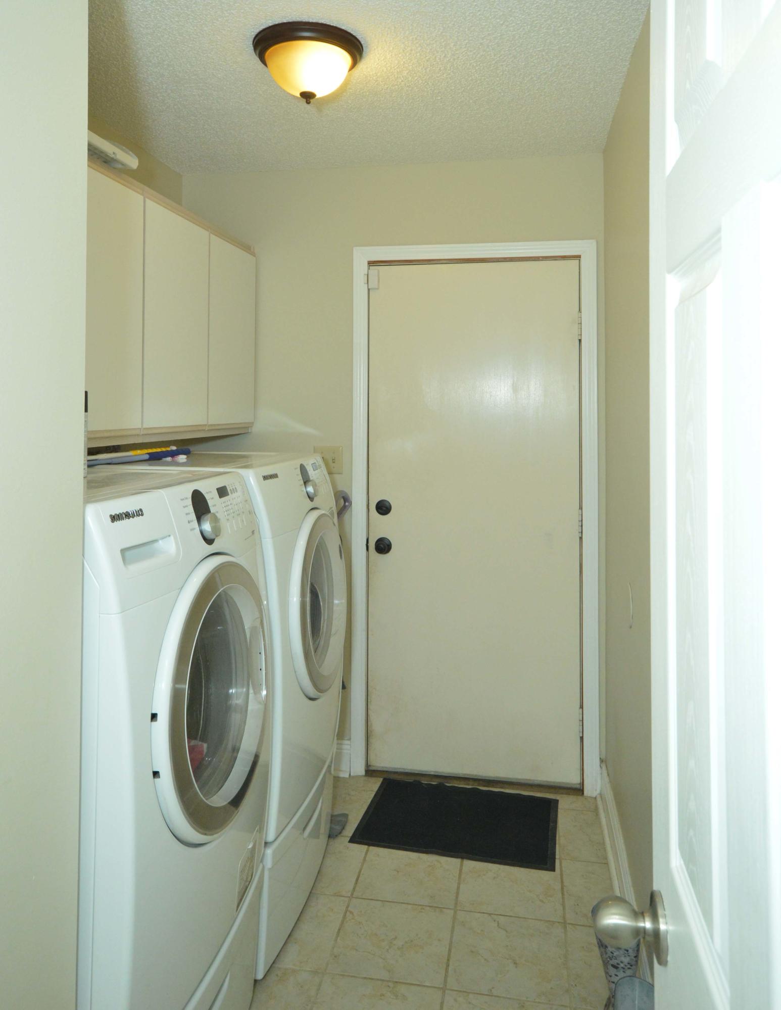 ROCKY BAYOU COUNTRY CLUB ESTATES 3 - Residential