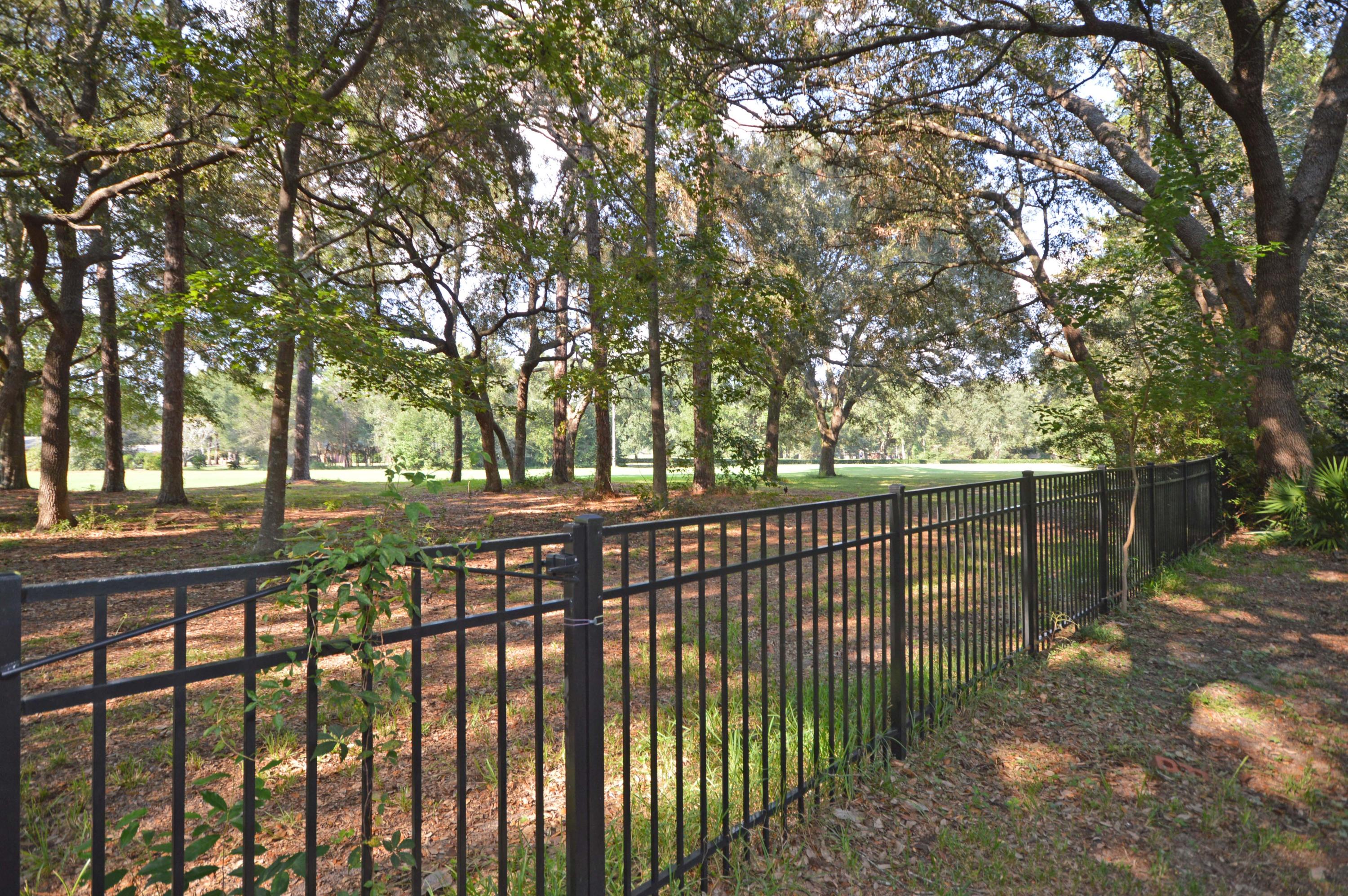 ROCKY BAYOU COUNTRY CLUB ESTATES 3 - Residential