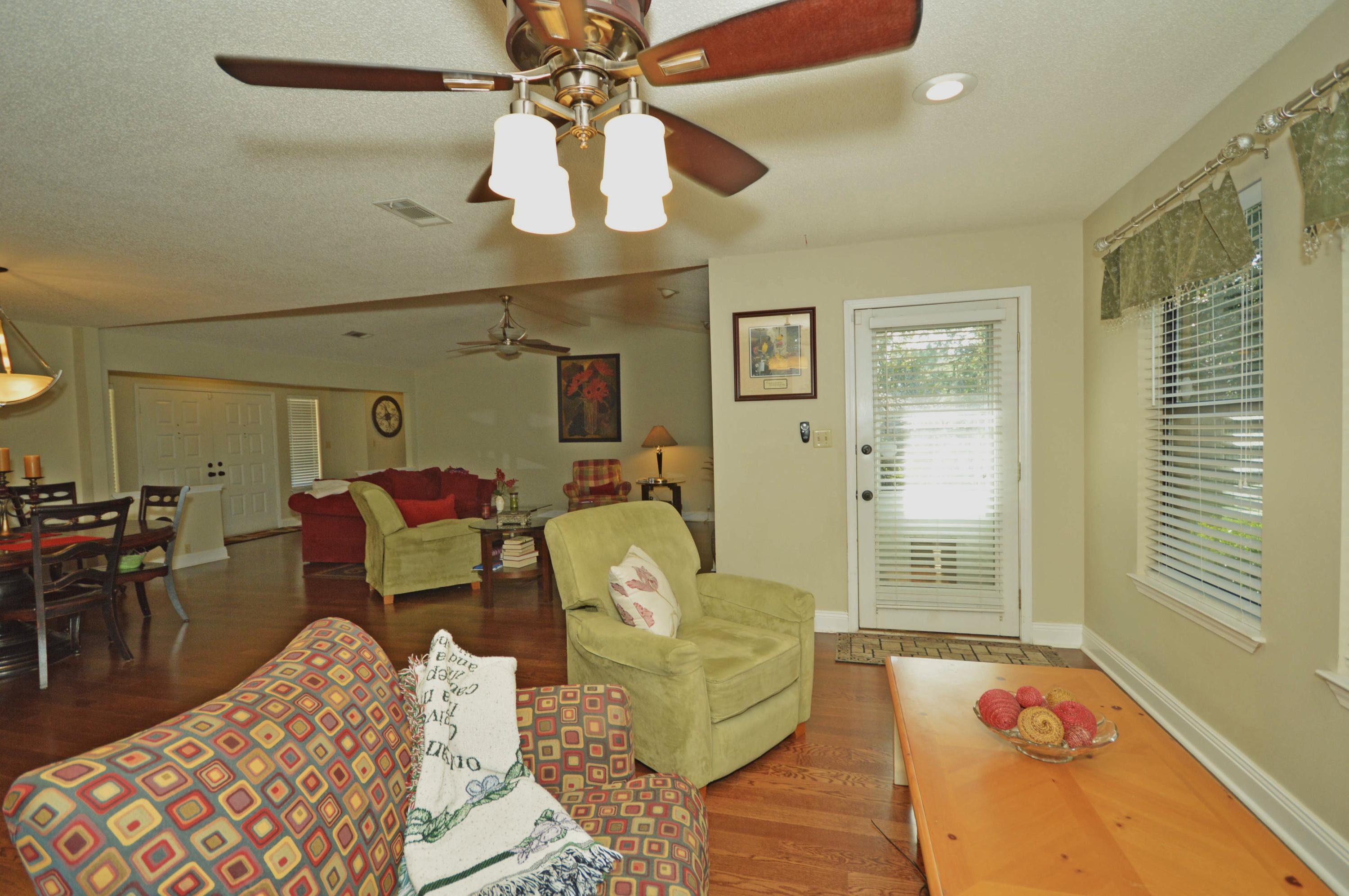 ROCKY BAYOU COUNTRY CLUB ESTATES 3 - Residential