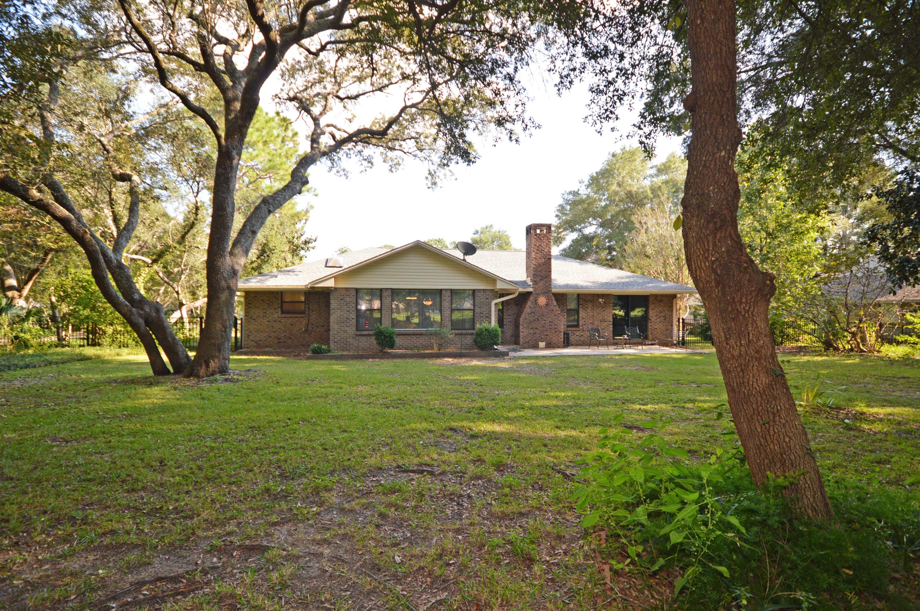 ROCKY BAYOU COUNTRY CLUB ESTATES 3 - Residential