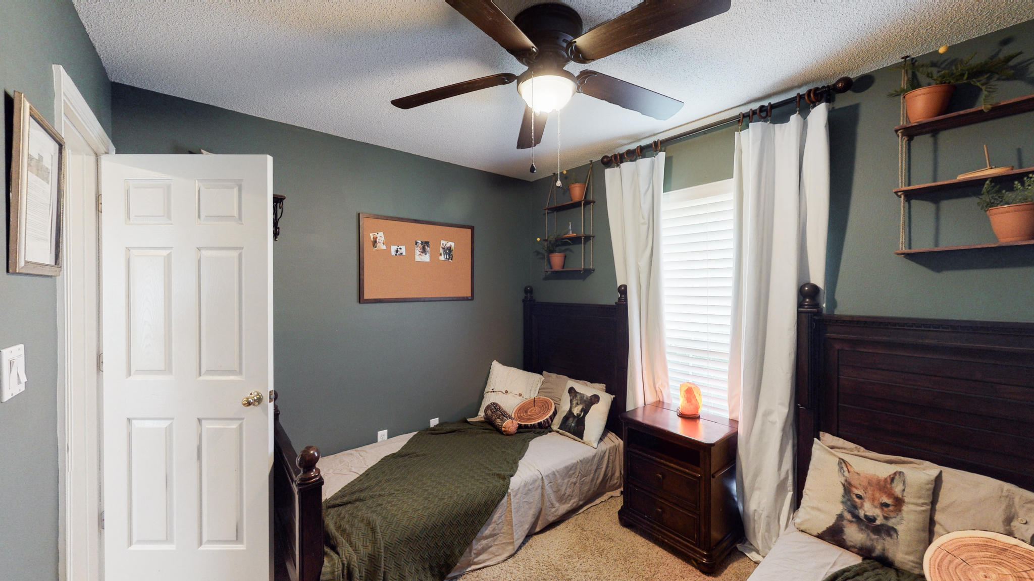 SOUND RETREAT - Residential