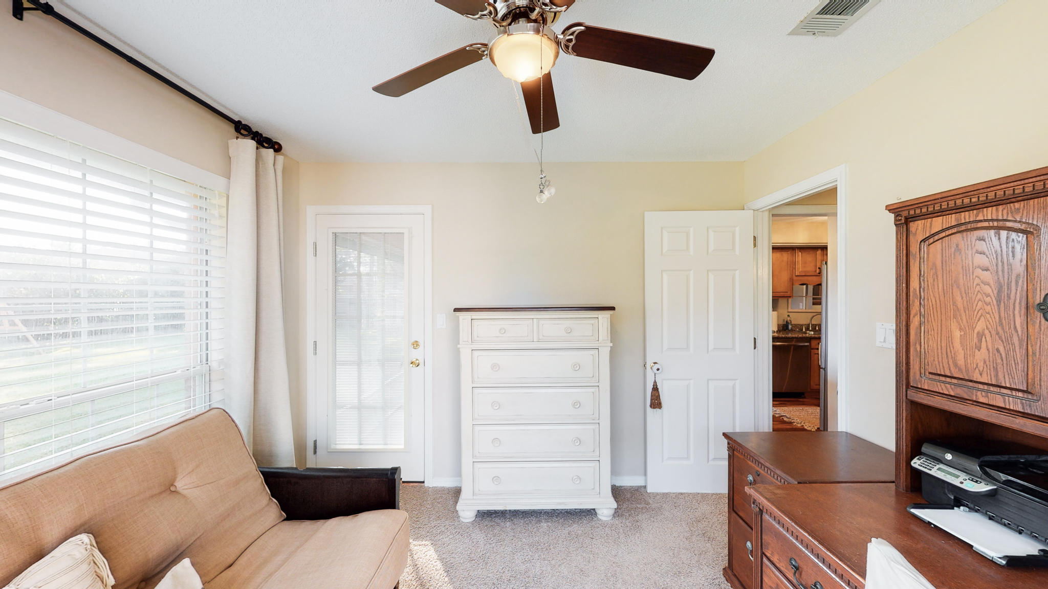 SOUND RETREAT - Residential