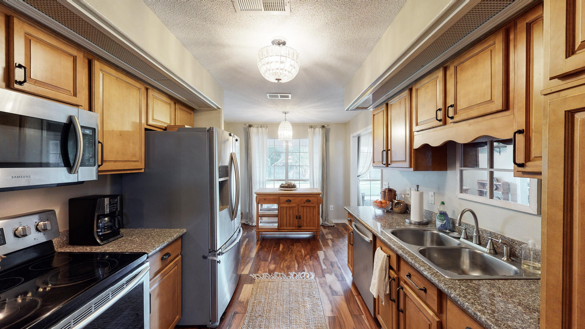 SOUND RETREAT - Residential