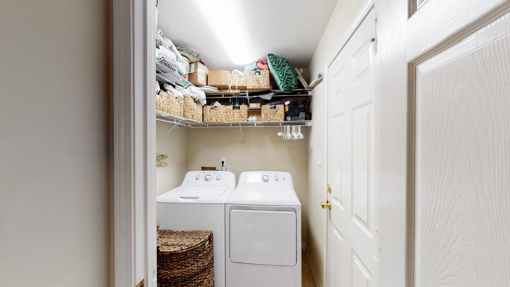 SOUND RETREAT - Residential