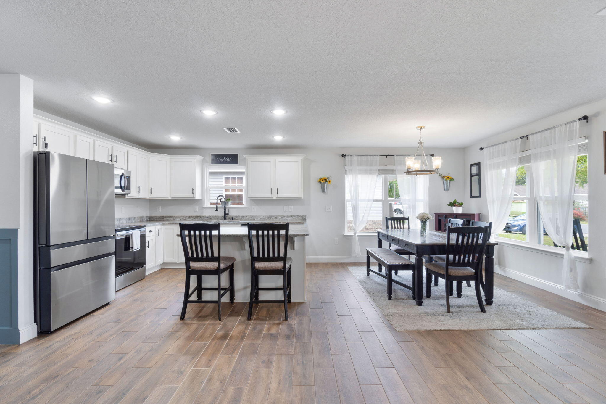 GARDEN CITY - Residential