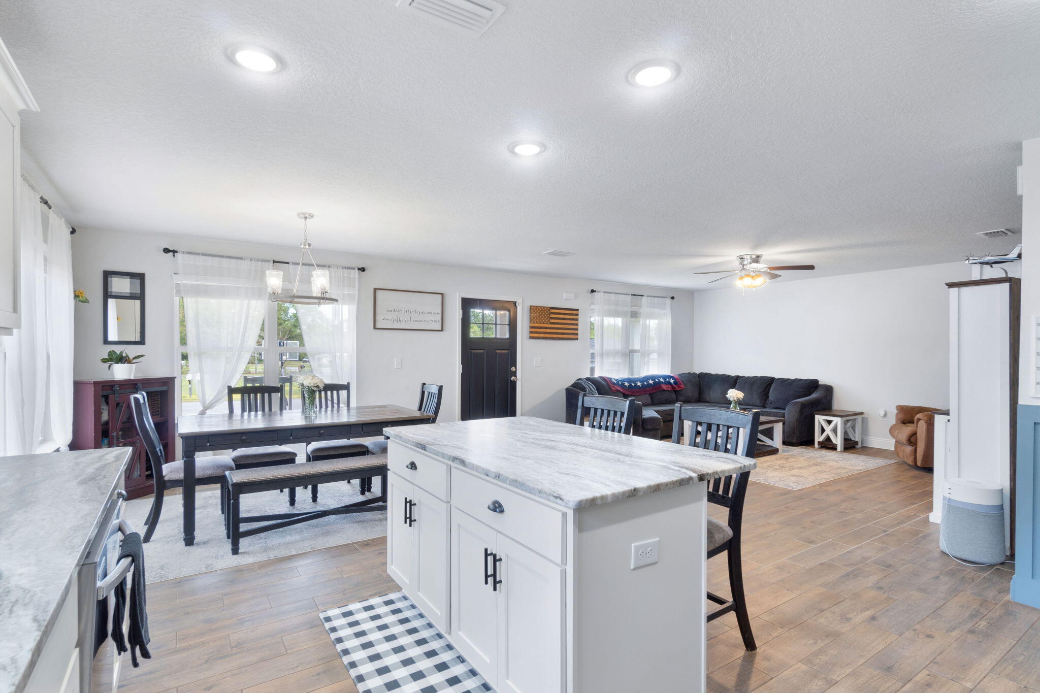 GARDEN CITY - Residential