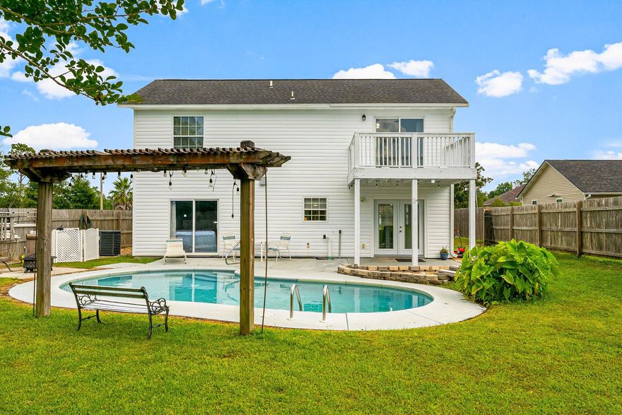 Welcome to 509 William Way, a charming home nestled in a serene cul-de-sac in the heart of Panama City. This beautiful property offers an ideal blend of comfort and convenience, perfect for those looking to enjoy a peaceful lifestyle. As you arrive, you'll be captivated by the picturesque views of the surrounding nature, with a beautiful bay just behind the property with 80 feet of waterfront access that feeds into north bay where you can fish, kayak and enjoy wildlife. The home is situated at the end of a quiet cul-de-sac, offering privacy and minimal traffic. Inside, you'll find 4 spacious bedrooms, including a master suite conveniently located downstairs. The master suite is well lit with a large sliding glass door offering easy access to the pool.