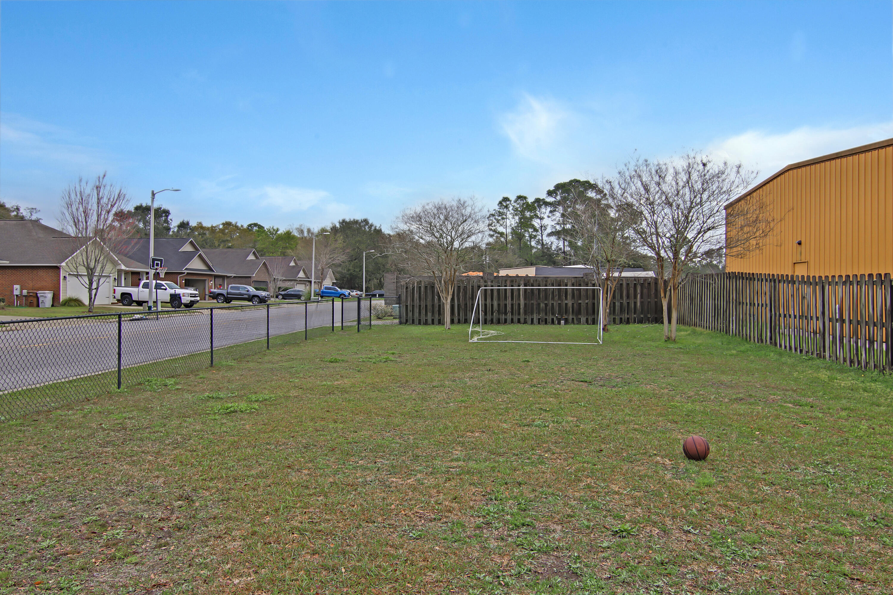 RIVERVIEW ESTATES - Residential