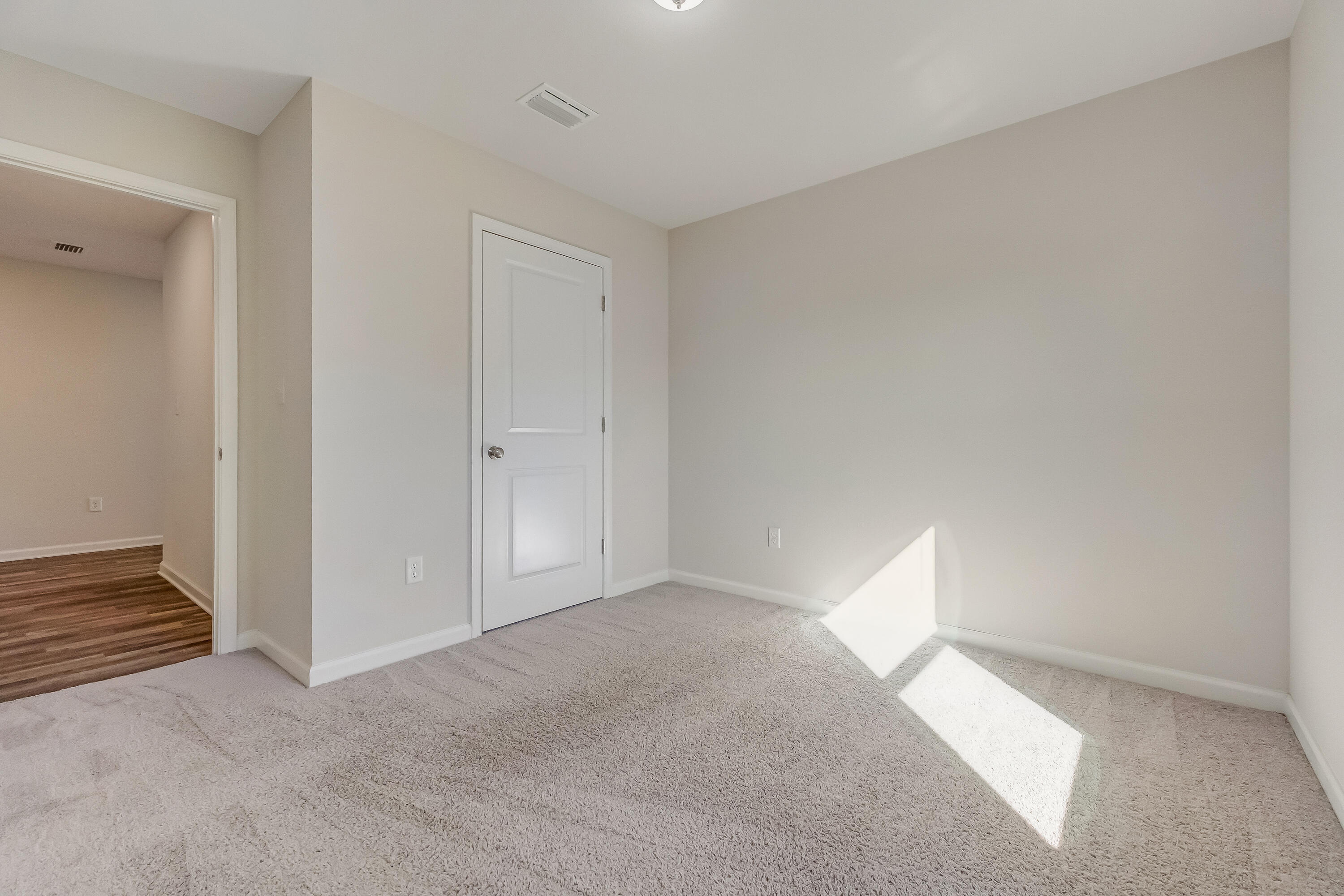 SAWMILL - Residential Lease