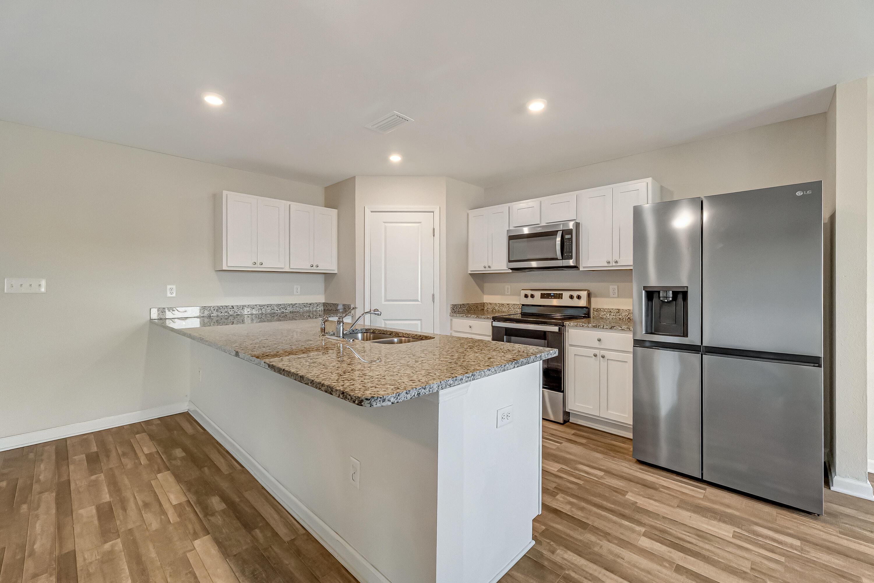 SAWMILL - Residential Lease