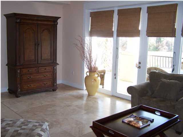 PINE RIDGE VILLAS - Residential