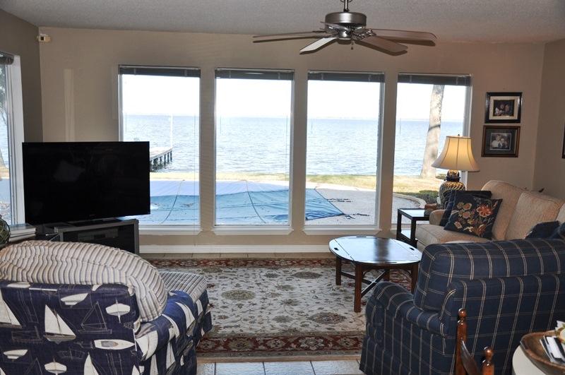 HATCHEE SHORES - Residential