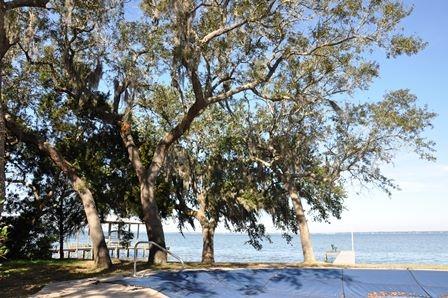 HATCHEE SHORES - Residential