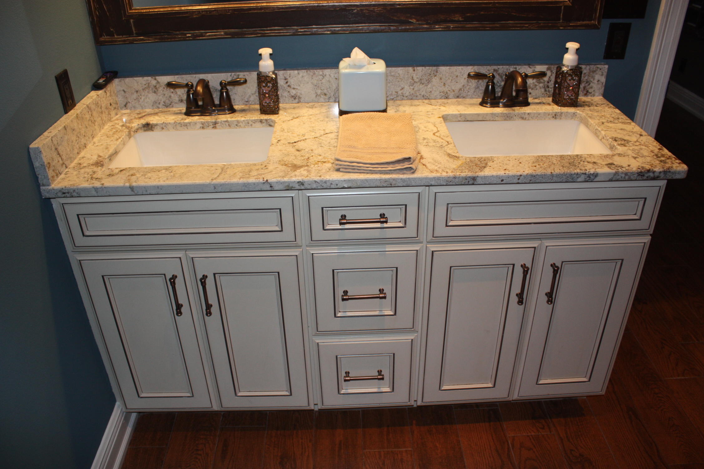 CALYPSO TOWERS I- EAST TOWER - Residential