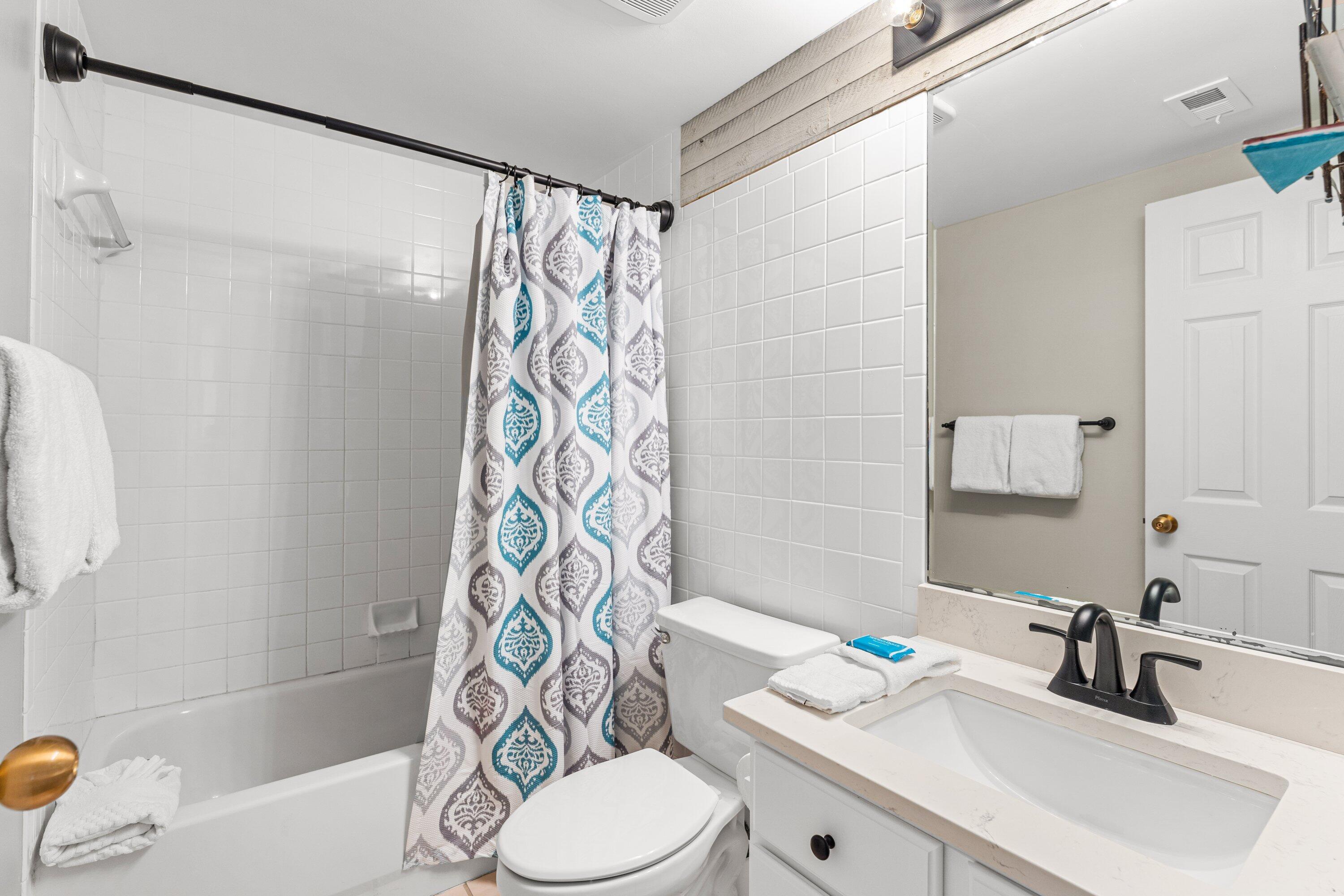 JADE EAST TOWERS CONDO - Residential